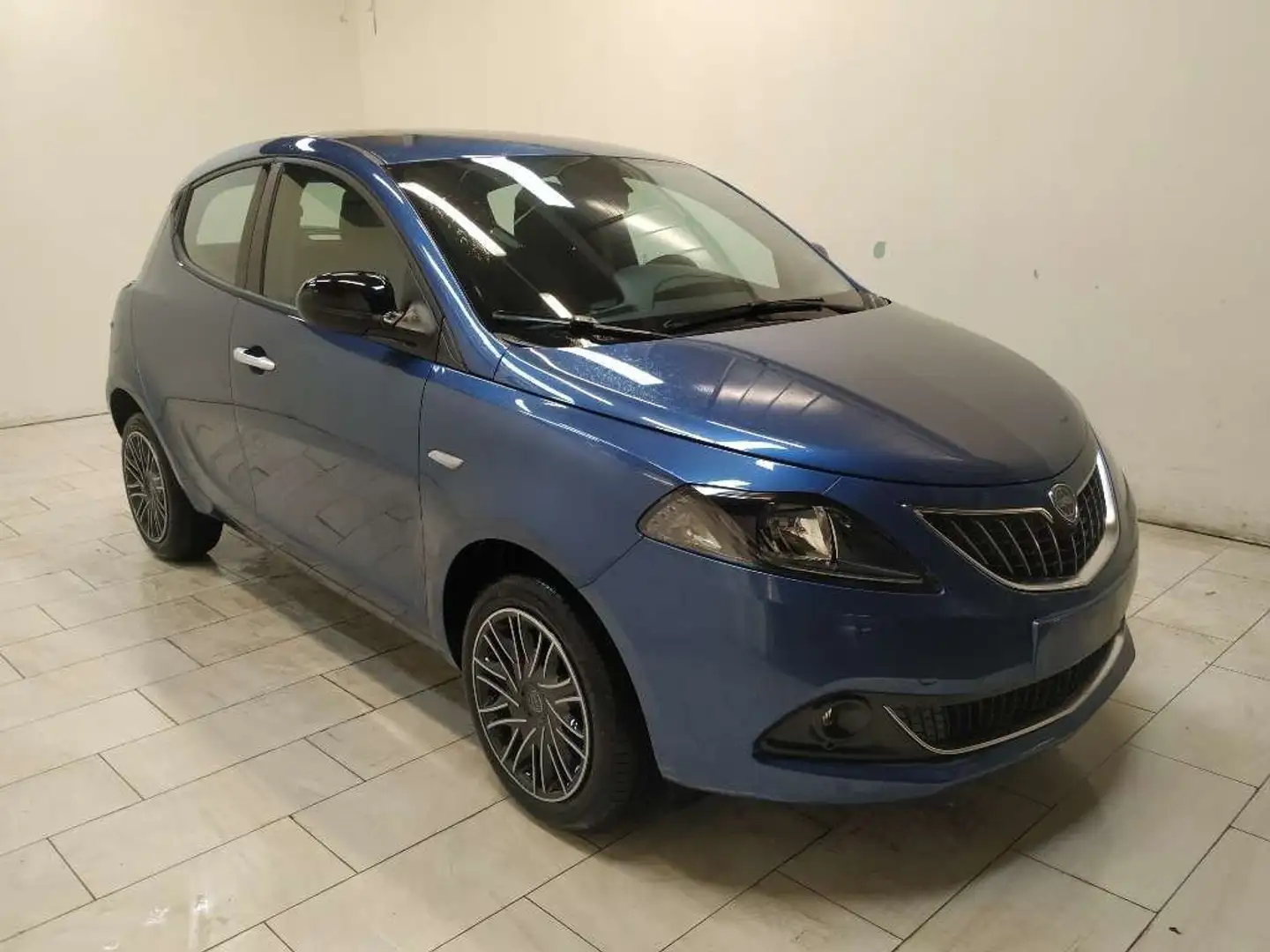 Lancia Ypsilon Ypsilon 1.0 firefly hybrid Gold km zero Blau - 1