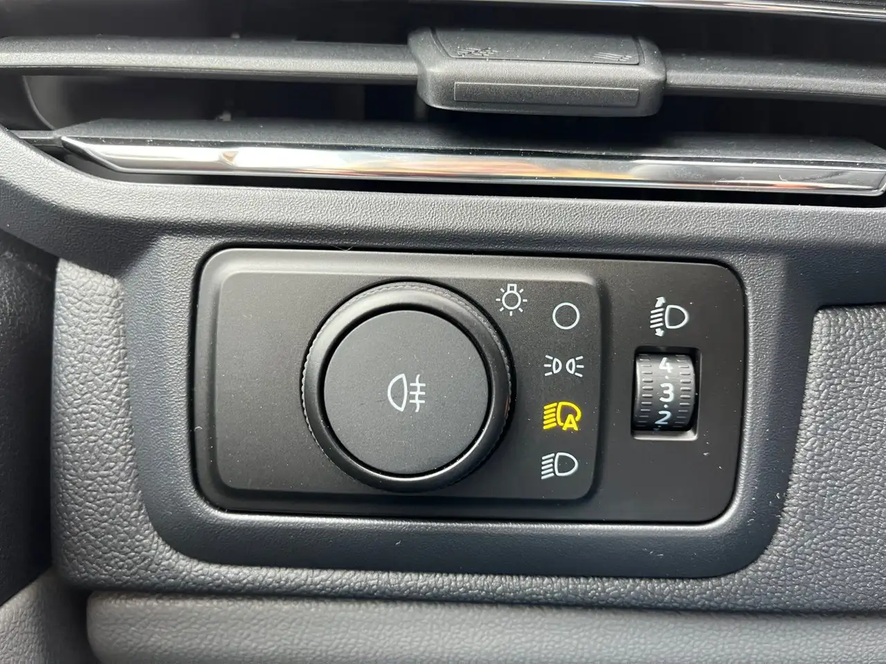 Ford Transit Custom DoKa Limited L2 Aut. BiLED*70l*Ka 15