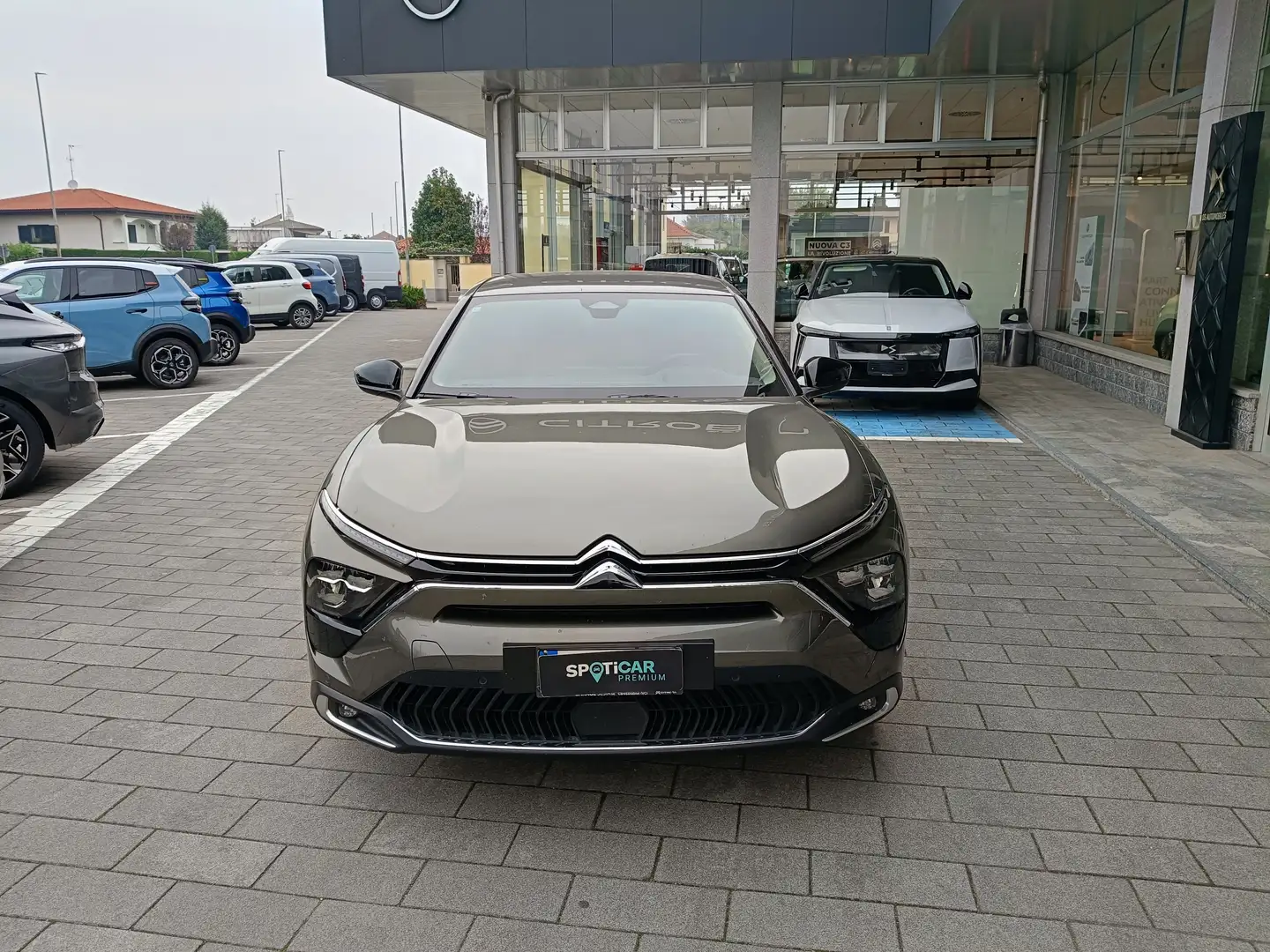 Citroen C5 X 1.2 Benzina 130cv EAT8 SHINE Usato Garantito Grigio - 2