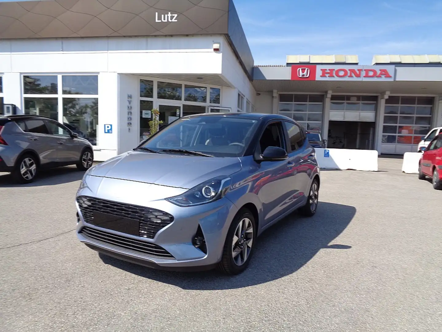 Hyundai i10 1,0 Trend Line Blau - 1