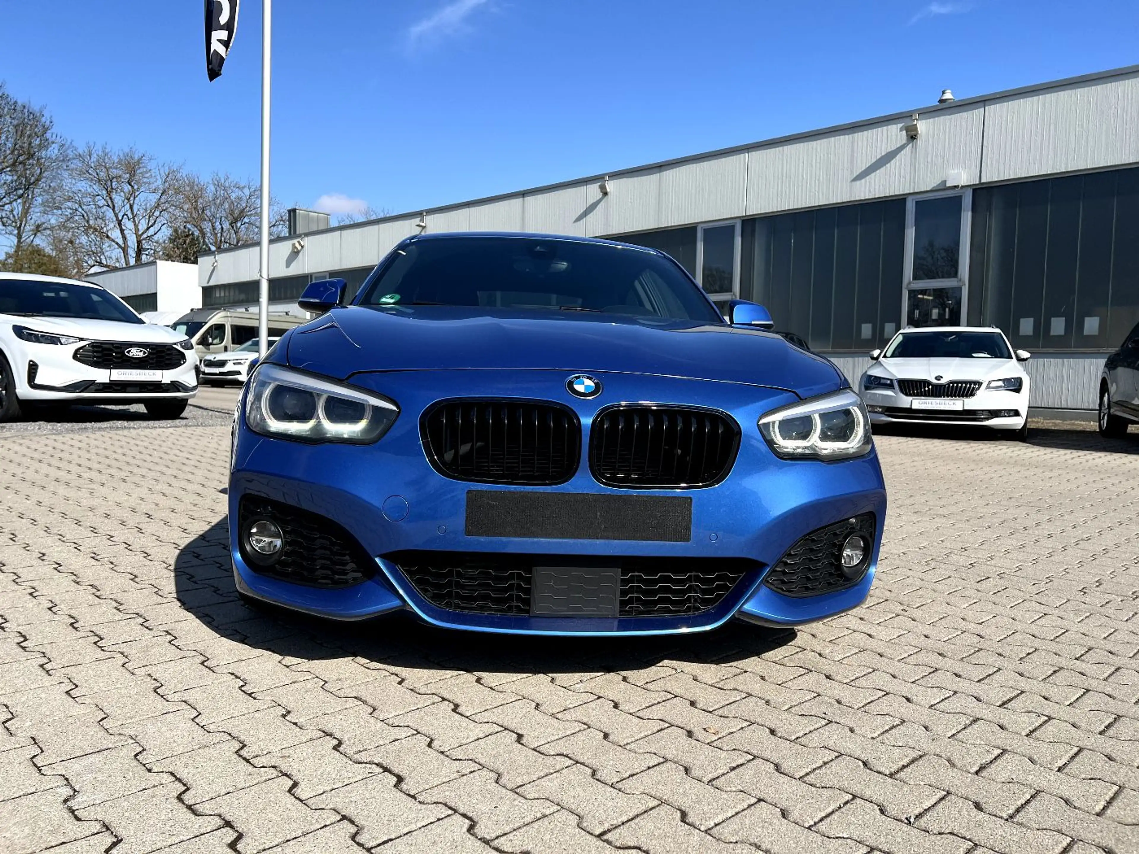 BMW 125 d Edition M-Sport Shadow *LED Navi Leder AHK — photo 6