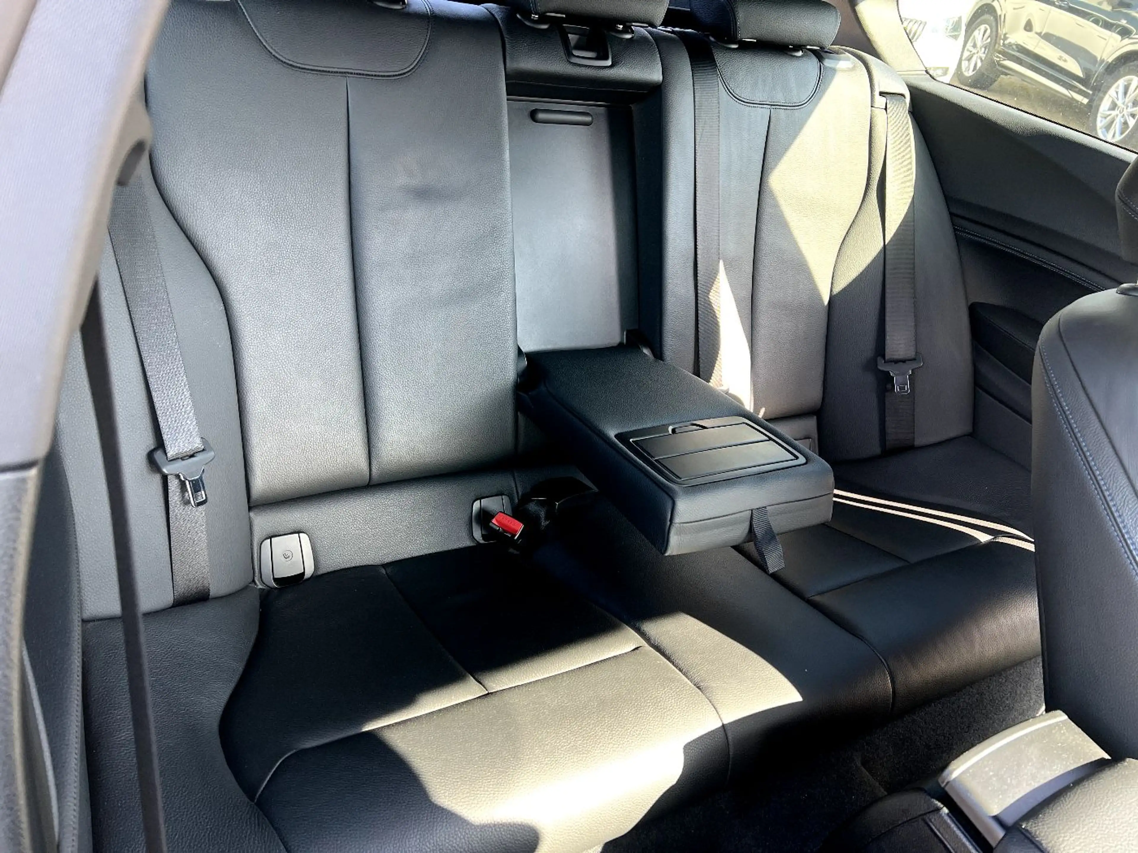 BMW 125 d Edition M-Sport Shadow *LED Navi Leder AHK — photo 12