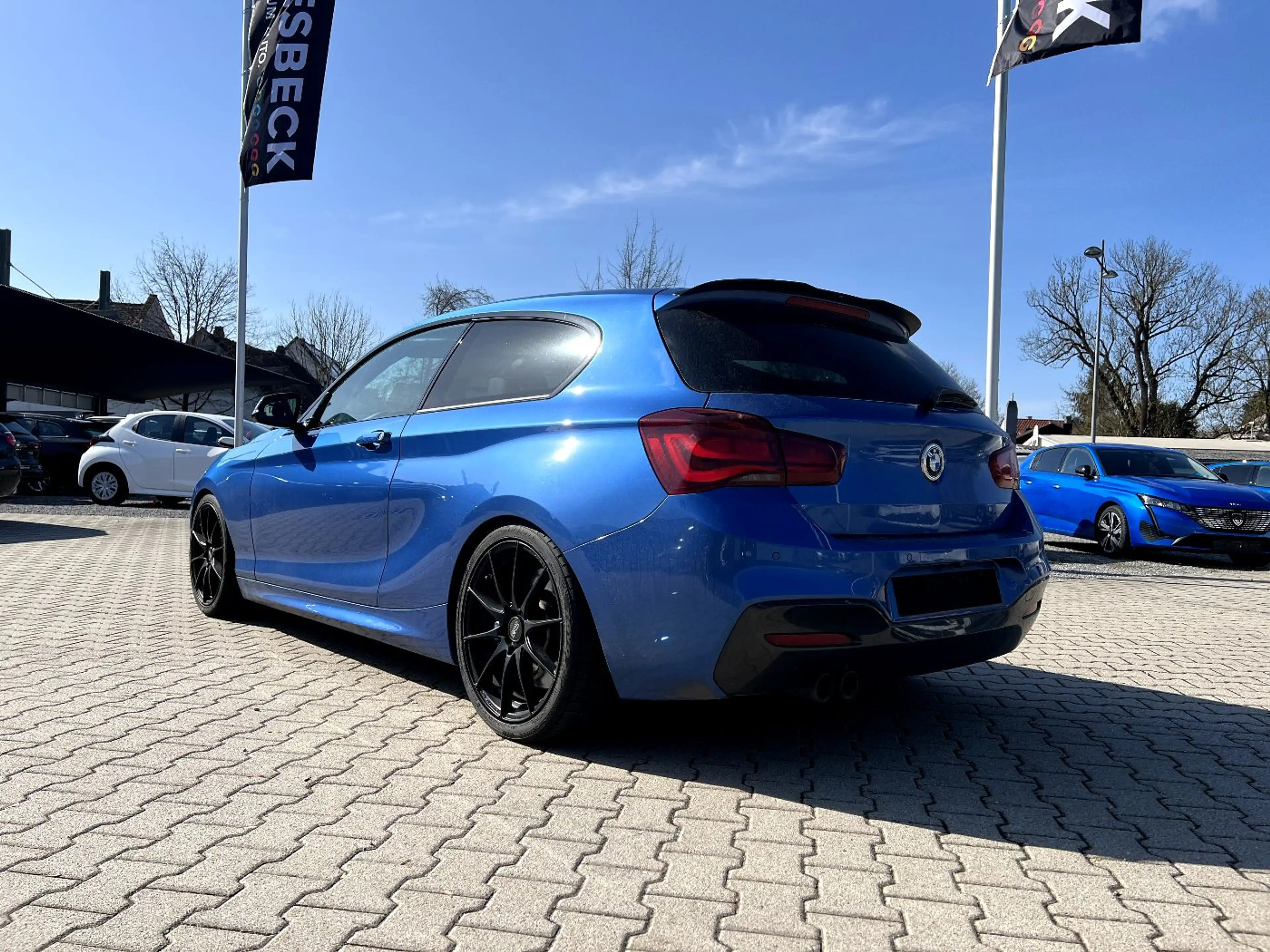 BMW 125 d Edition M-Sport Shadow *LED Navi Leder AHK — photo 2