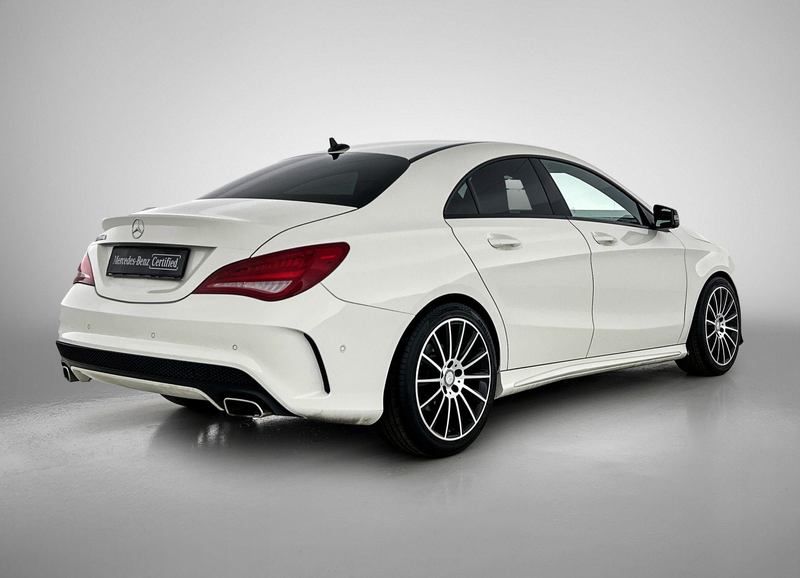Mercedes-Benz CLA 180 D Coupé AMG Line Night Pack | Navigatie | Parkeer — photo 2