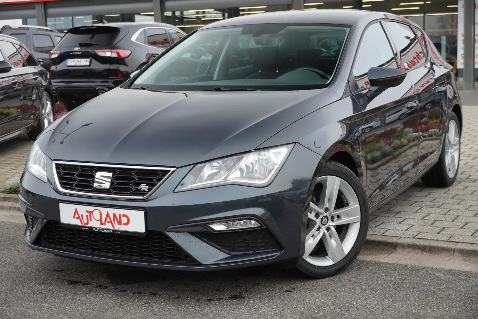 SEAT Leon 1.5 TSI FR Klimaaut. Tempomat USB AUX Grau - 2