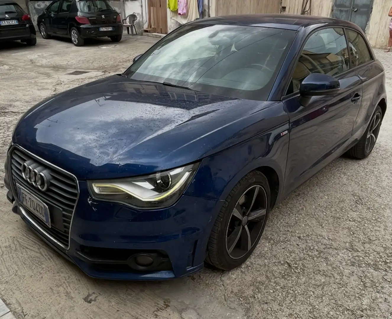 Audi A1 1.6 tdi Attraction 105cv S line - 1