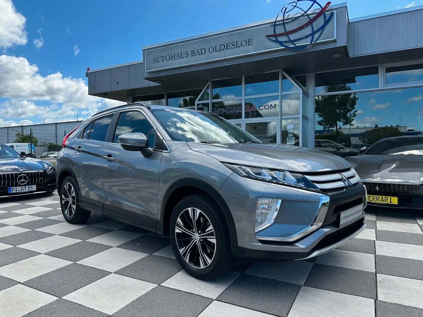 Mitsubishi Eclipse Cross Diamant Edition -Autom-AHK-Kamera, Grau - 2