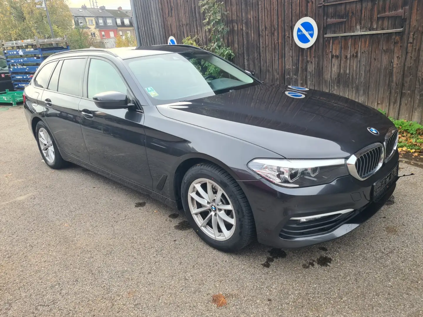 BMW 518 518d Touring Aut. Luxury Line - 1