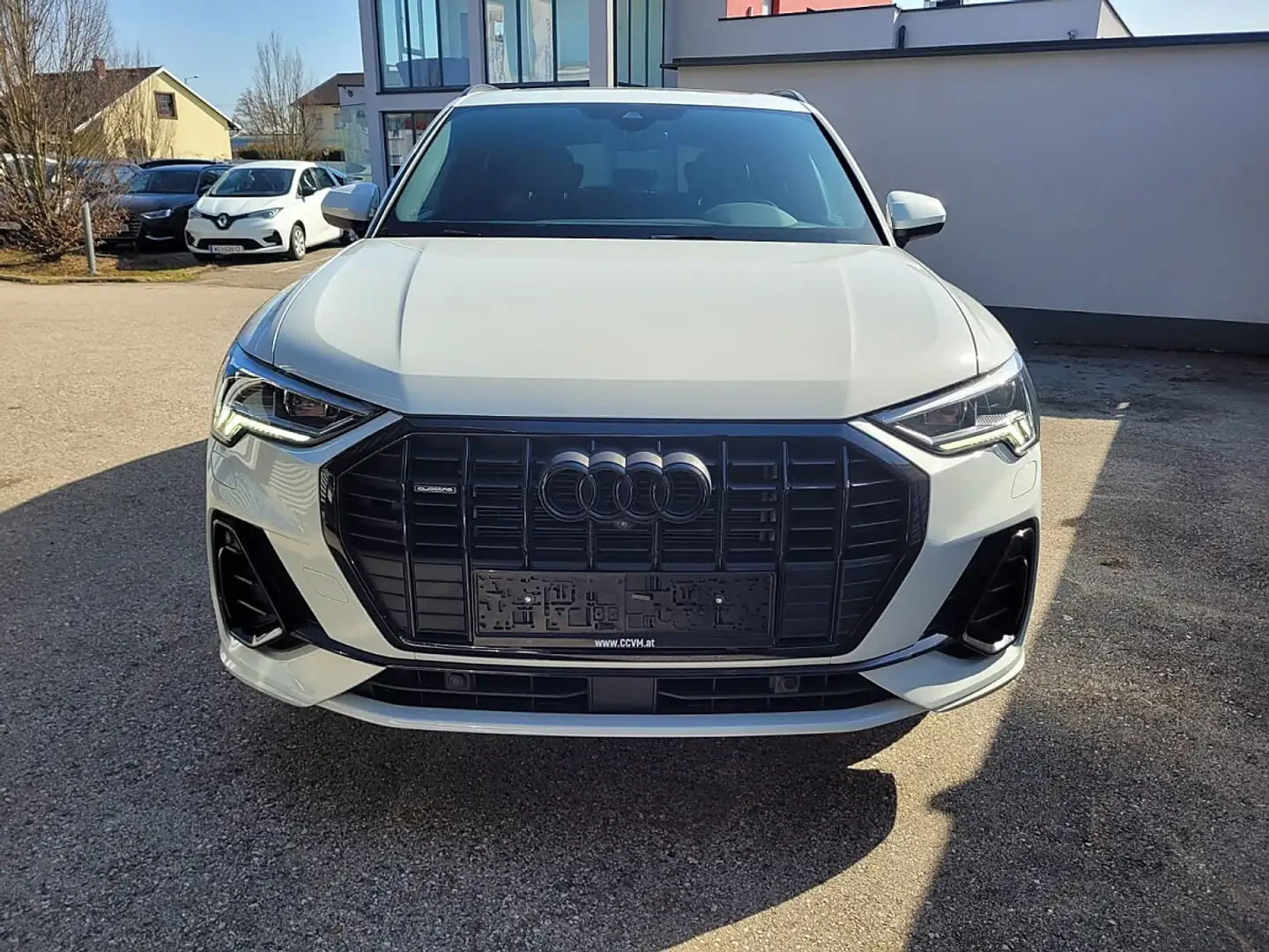 Audi Q3 40 TFSI quattro S-line S-tronic Weiß - 2