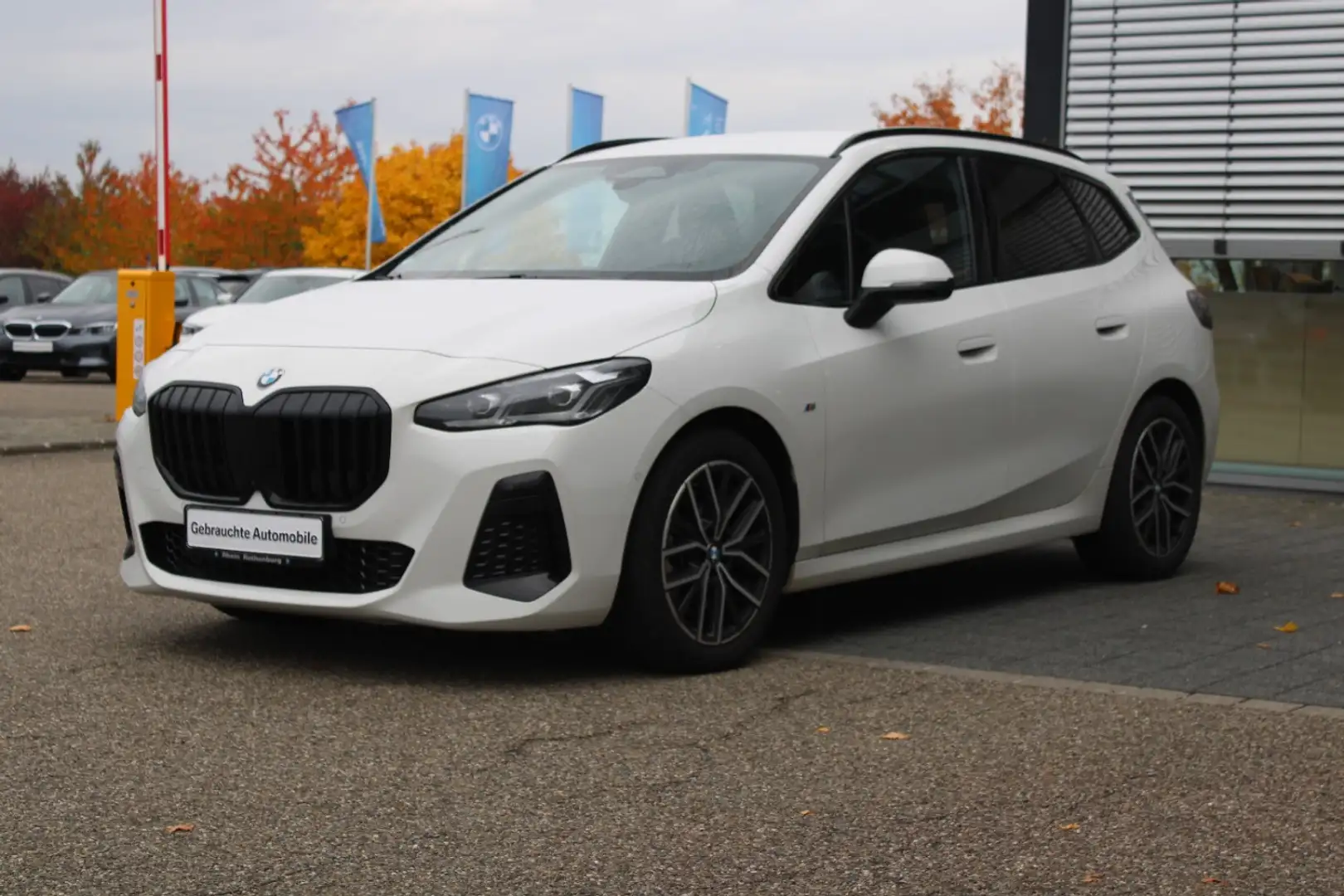 BMW 223 d xDrive Active Tourer M Sport AHK HeadUp Cam Blanc - 1