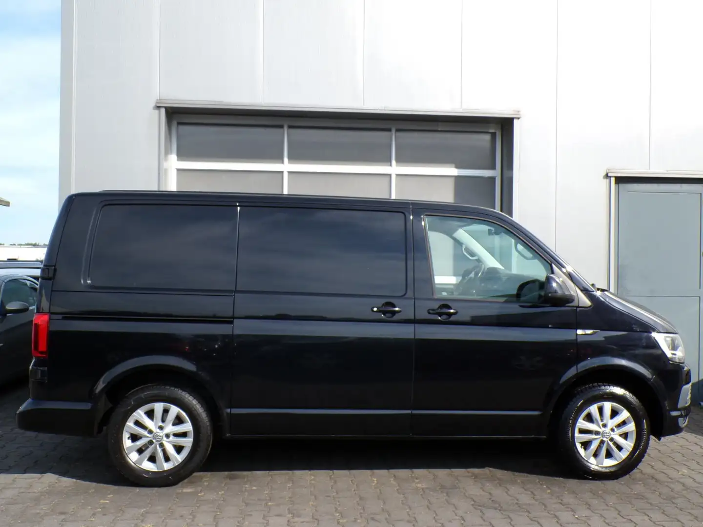 Volkswagen Transporter 2.0 TDI L1H1 Highline|Navi|Cruise|PDC - 2