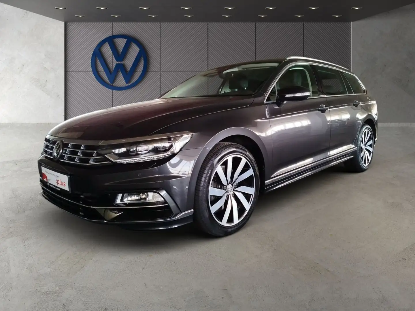 Volkswagen Passat Variant 2.0 TDI 4Motion DSG BMT Highline Grau - 1