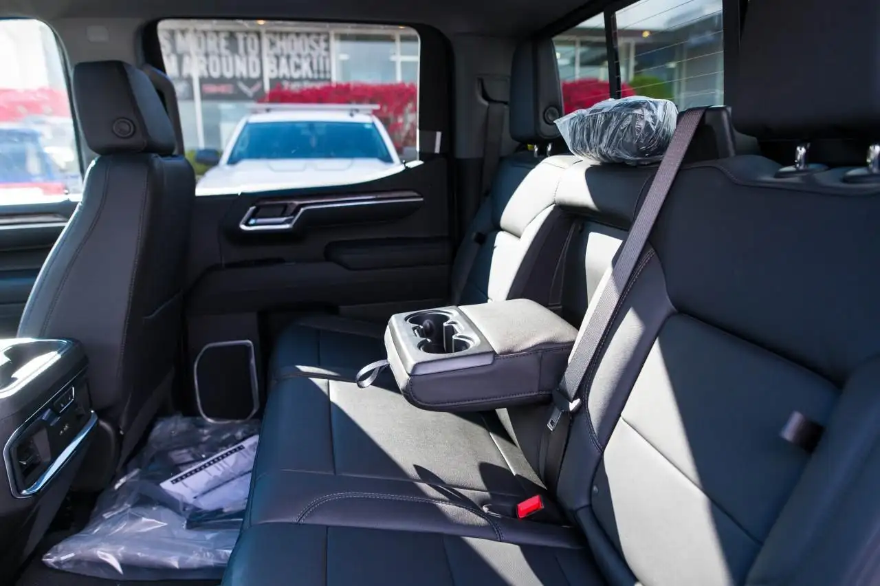 Chevrolet Silverado 1500 снимка Chevrolet Silverado 1500