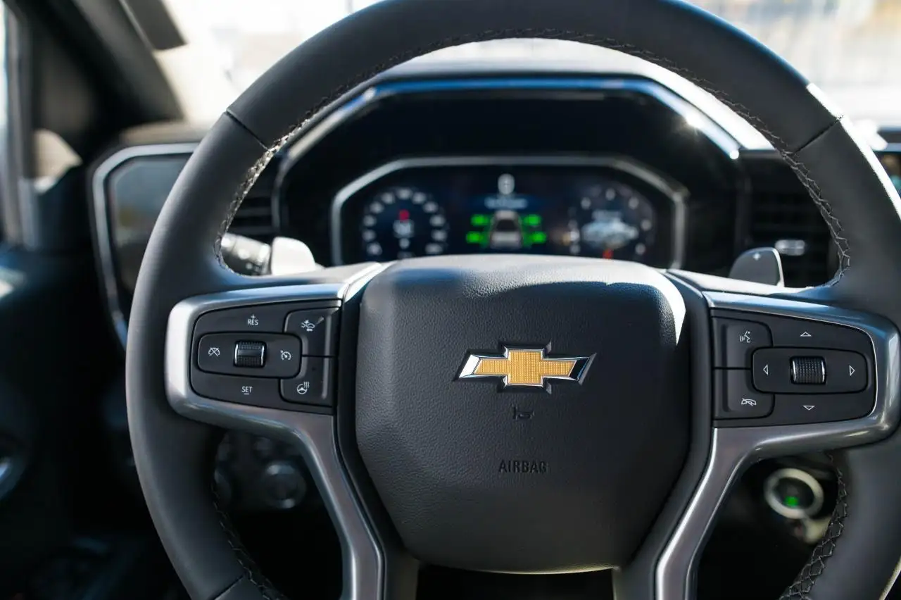 Chevrolet Silverado 1500 снимка Chevrolet Silverado 1500