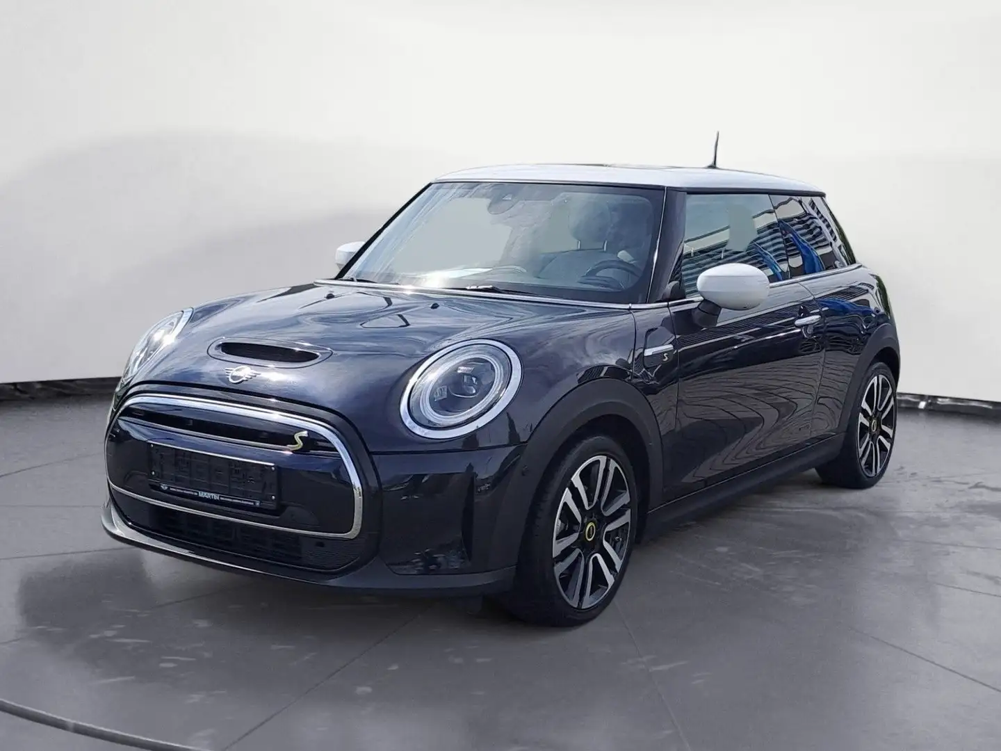 MINI Cooper SE . Classic Trim *Panorama*Leder*Kamera*N Schwarz - 2
