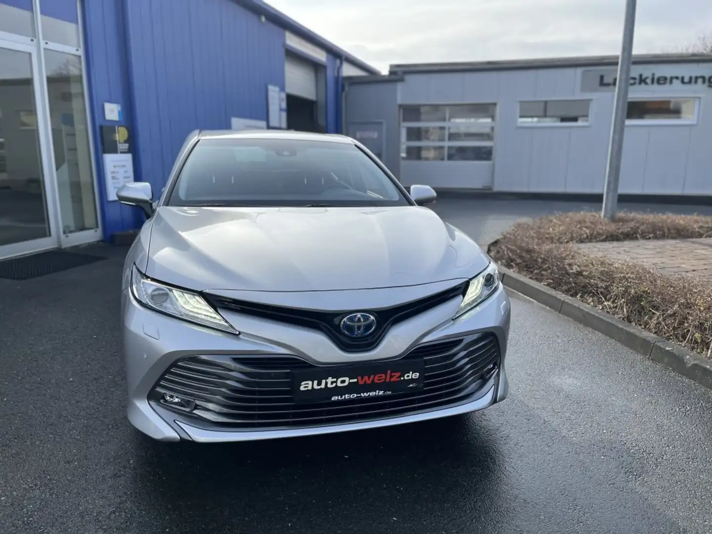 Toyota Camry Executive Plateado - 2