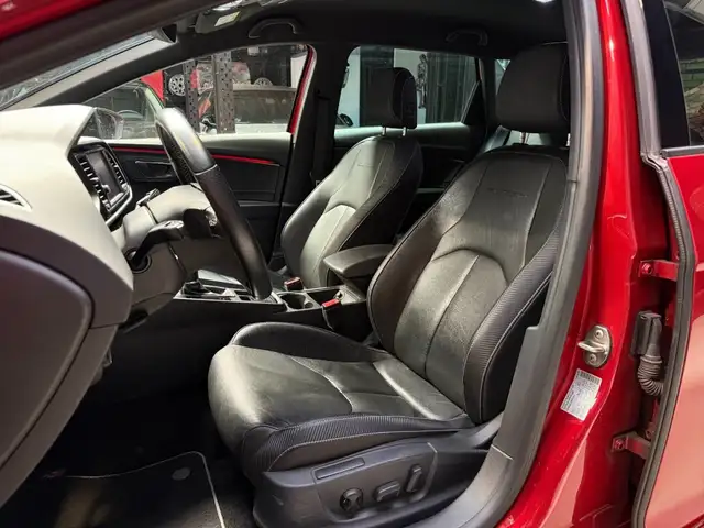 Seat Leon view 7
