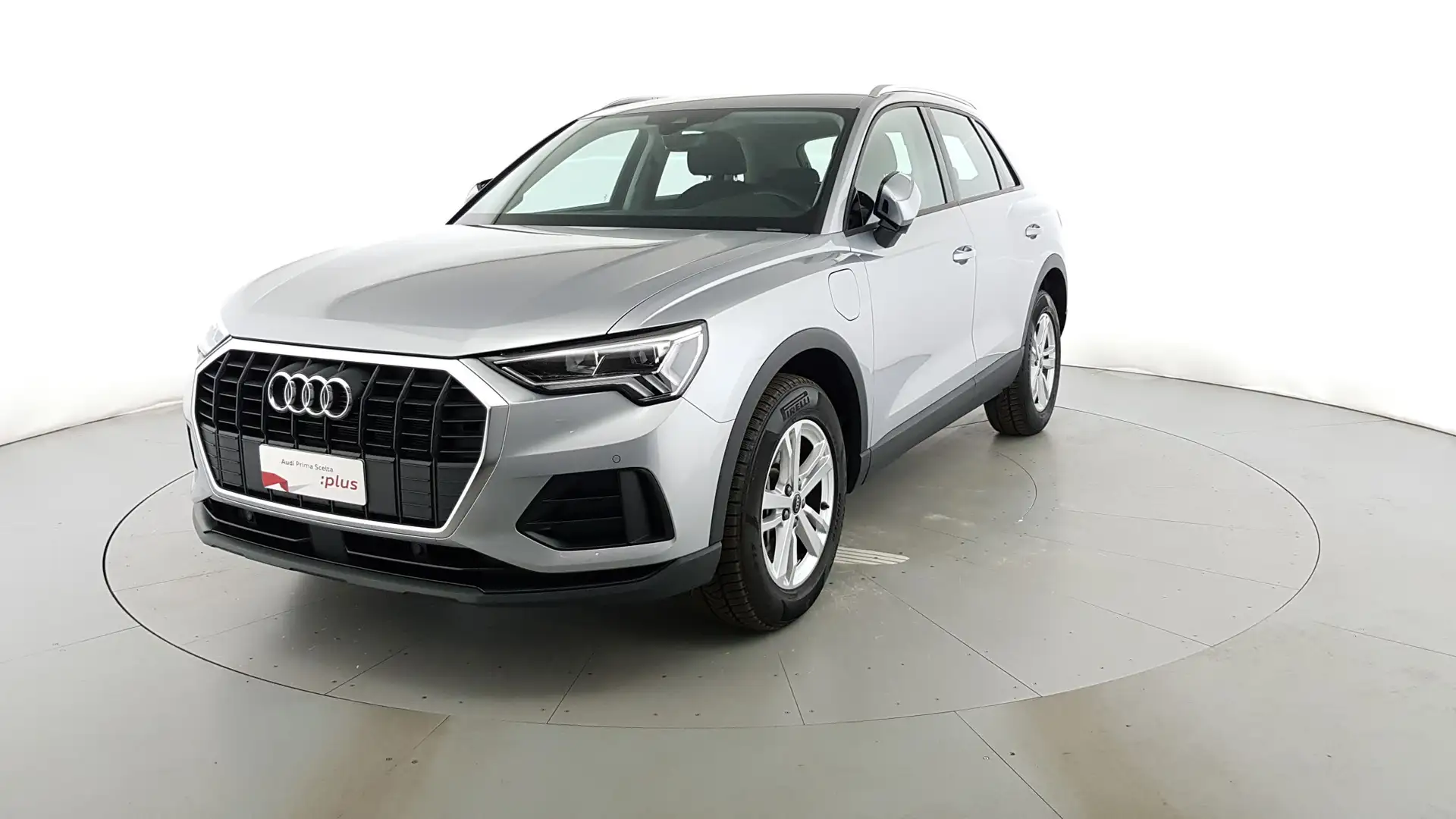 Audi Q3 45 1.4 tfsi e Business s-tronic Argento - 1