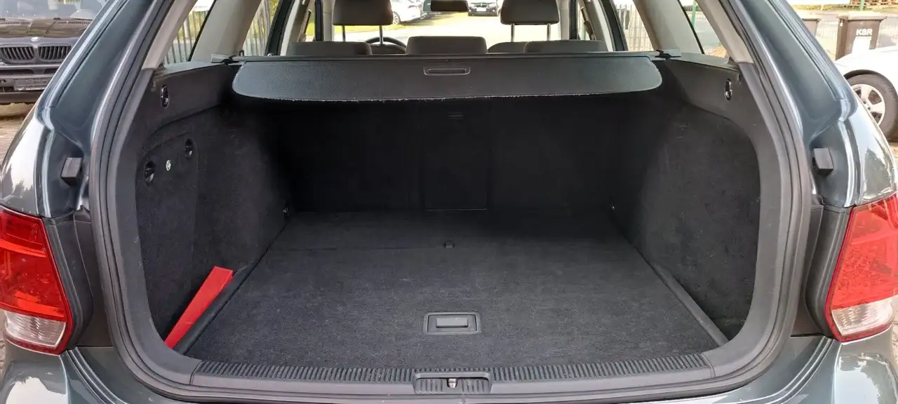 Kofferraumschutz Volkswagen Golf VIII Variant (CD) grau
