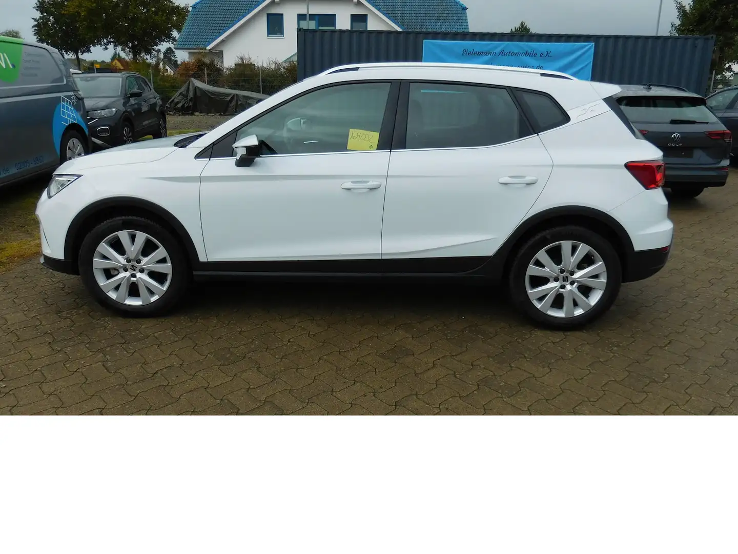 SEAT Arona 1.0 Perience TSI BMT Klima Navi Alu Weiß - 1