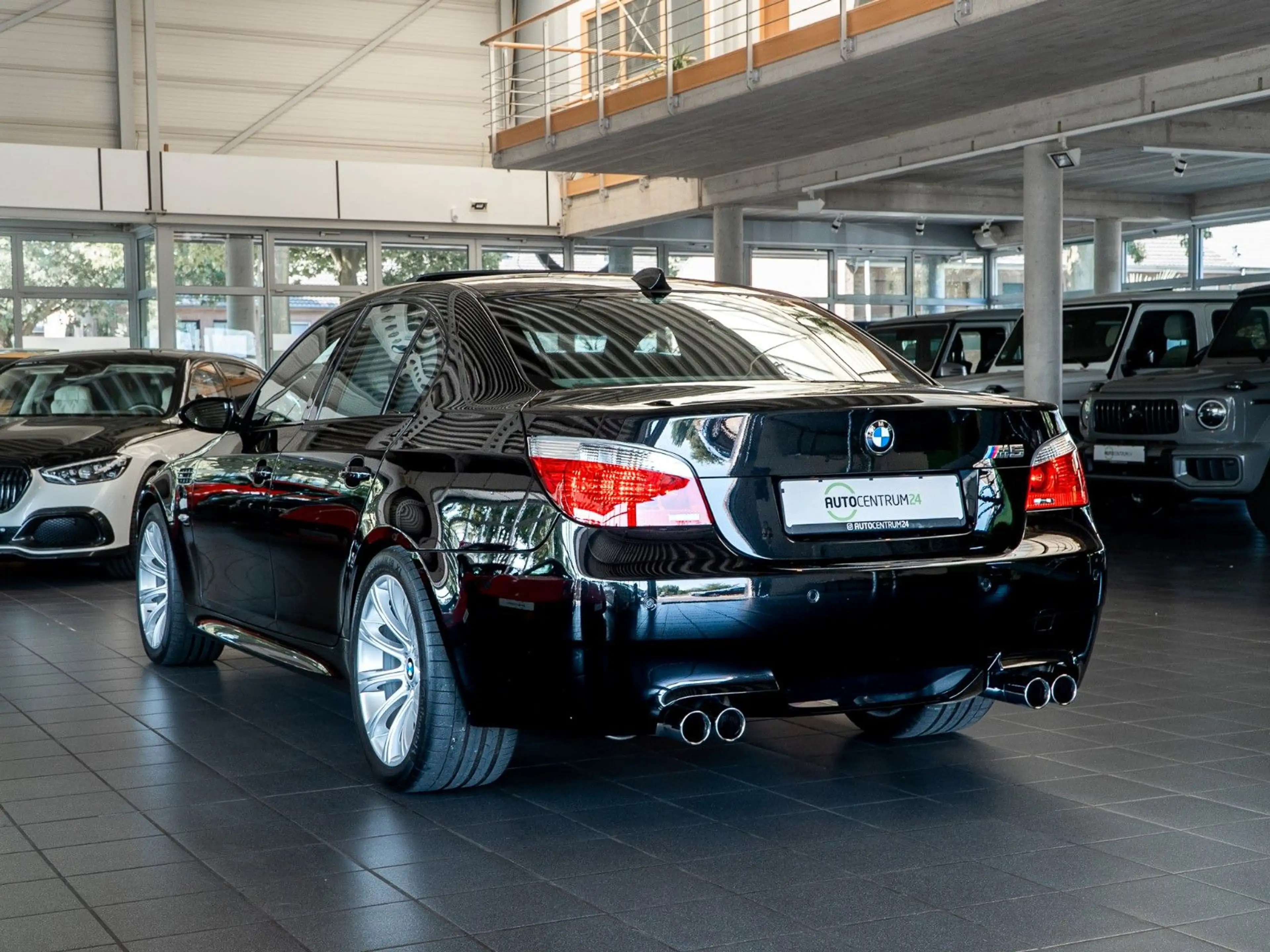 BMW M5 Limousine 1.Hand Top Zustand Memo — photo 7