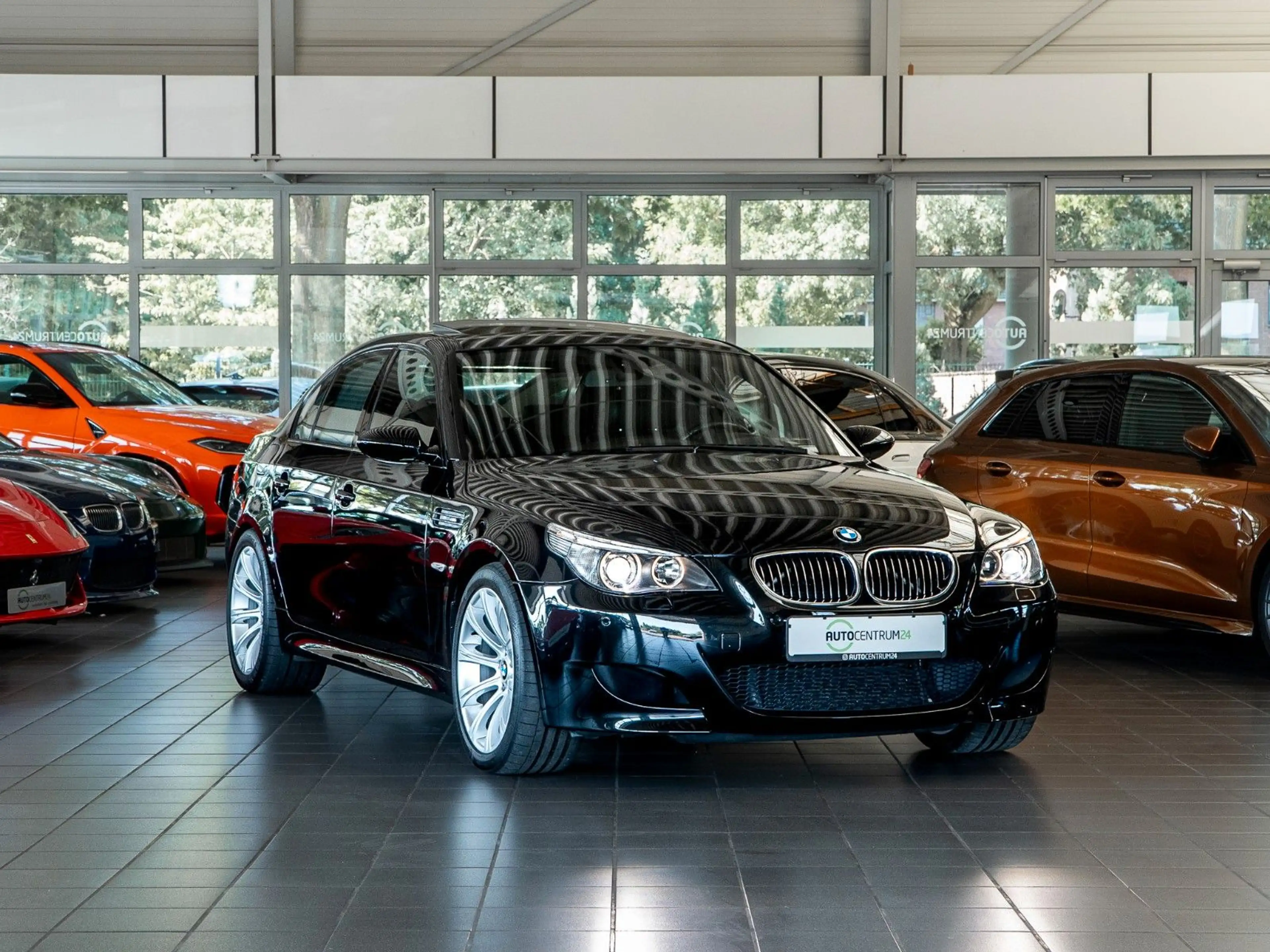 BMW M5 Limousine 1.Hand Top Zustand Memo