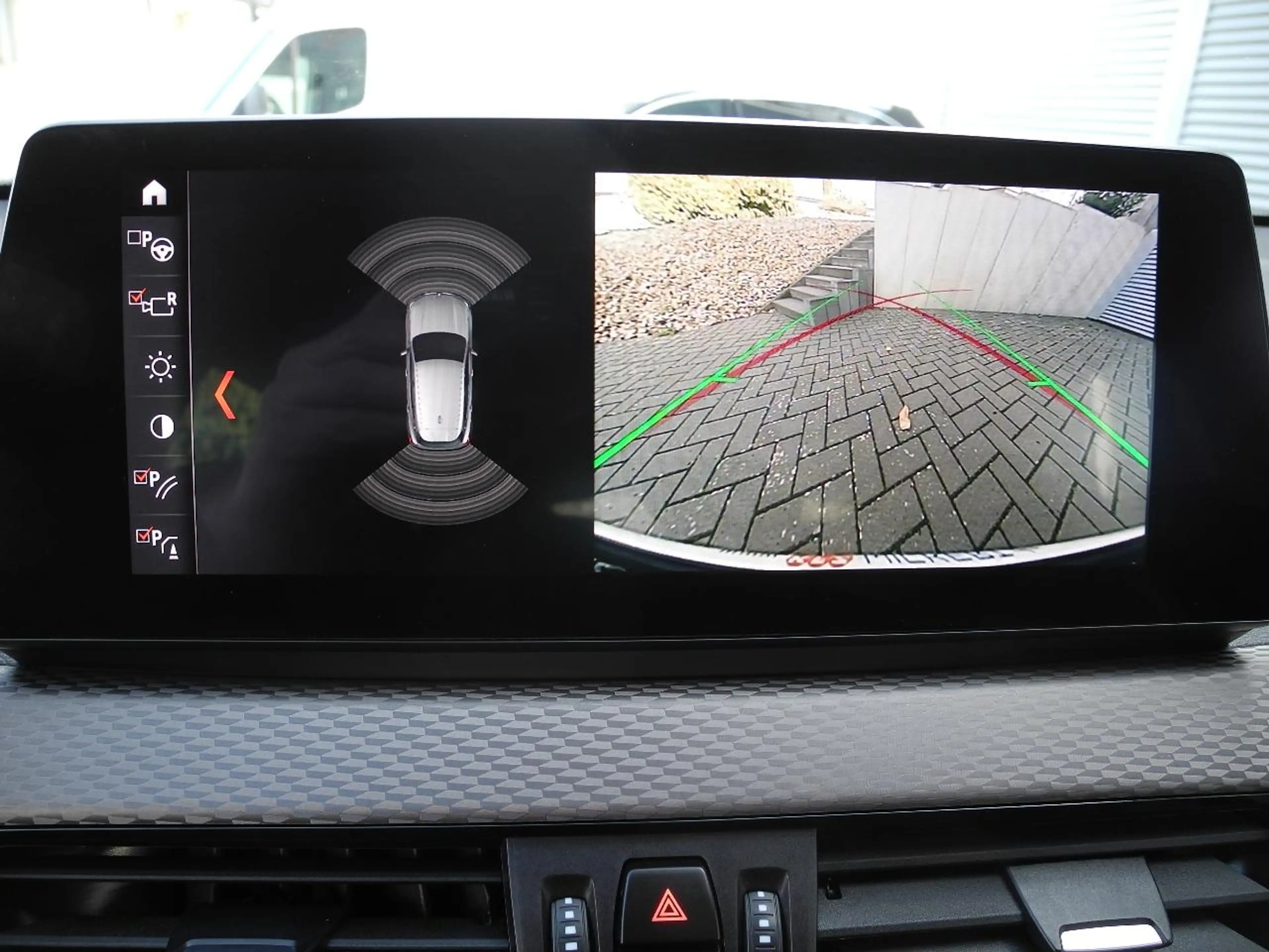 BMW X2 xDrive 25 d M Sport X *20 Zoll*HUD*Standheiz* — photo 10