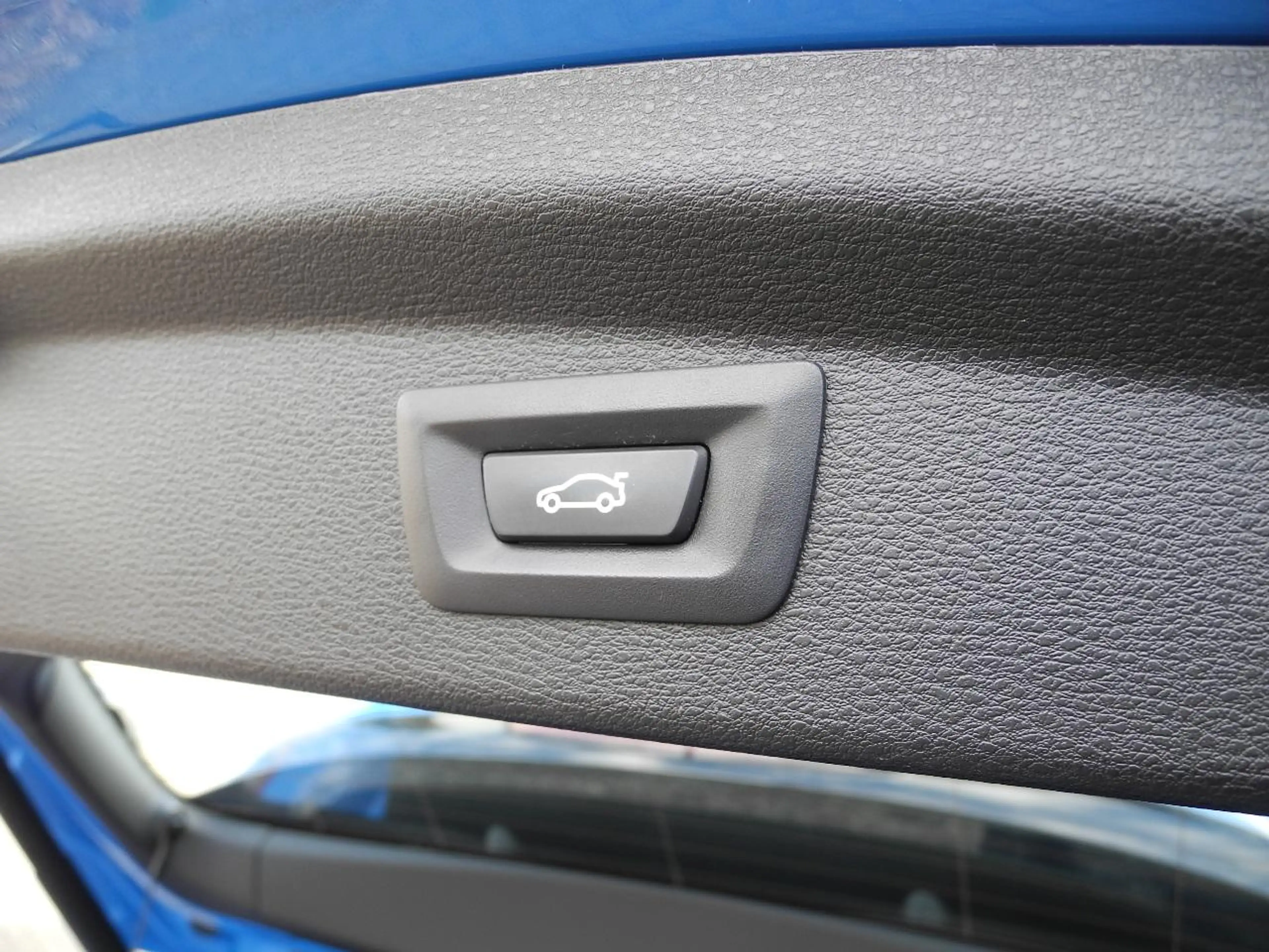 BMW X2 xDrive 25 d M Sport X *20 Zoll*HUD*Standheiz* — photo 14