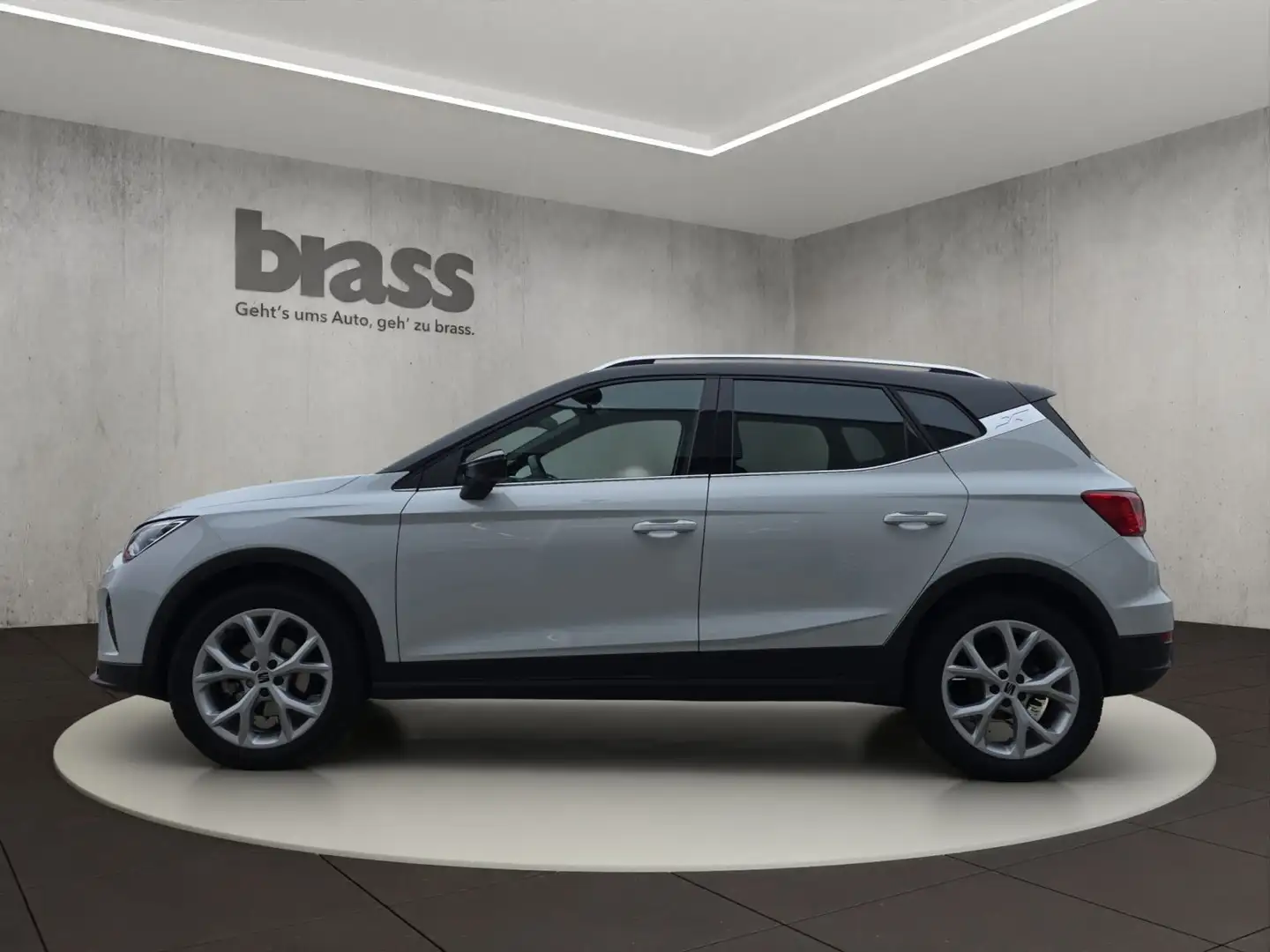 SEAT Arona 1.0 TSI FR Allwetterreifen LED Parklenkass Weiß - 2