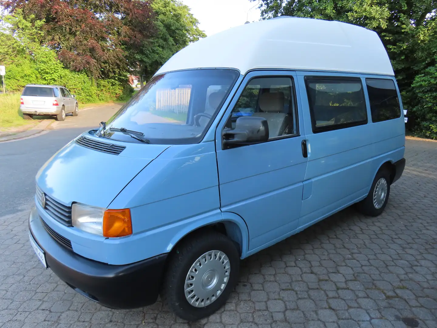 Volkswagen T4 1.9 TD Camper Hochdach *HU neu*Scheckheft*AHK* Modrá - 2
