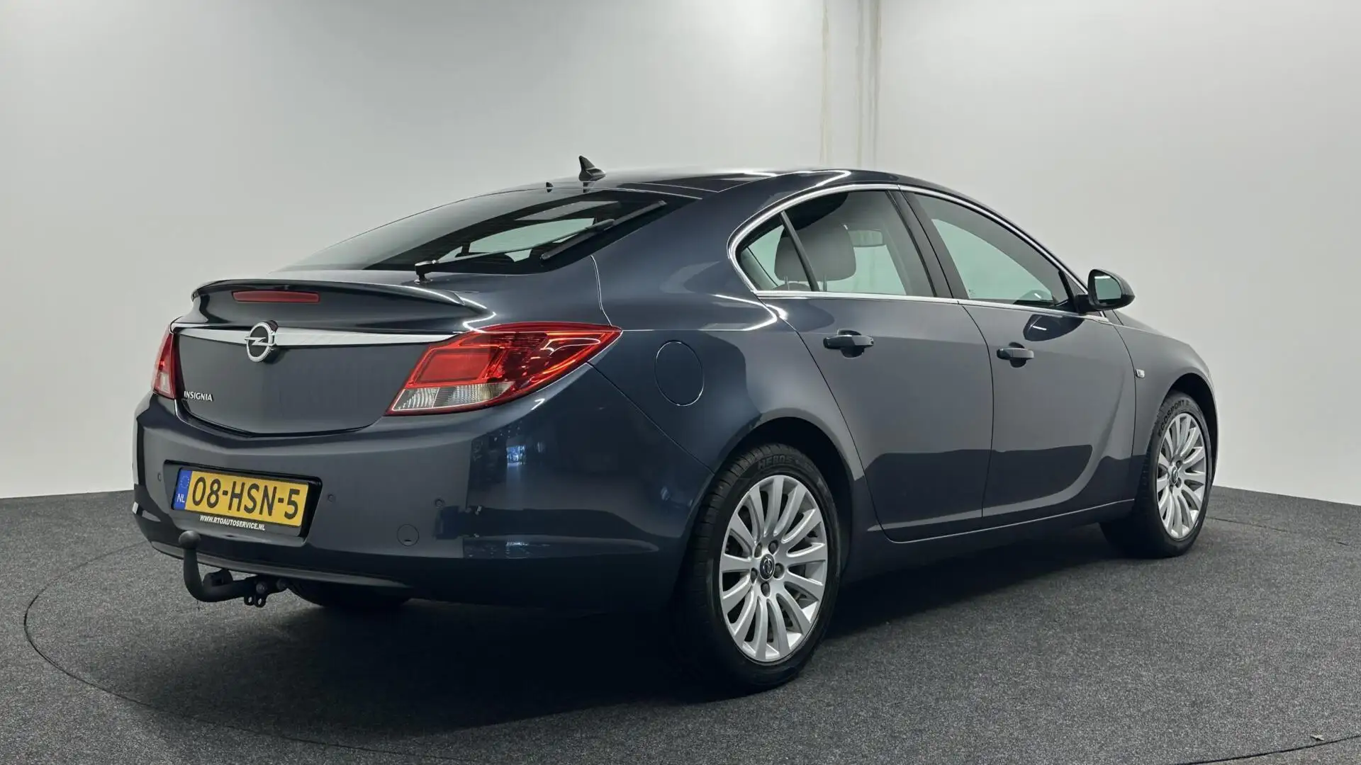 Opel Insignia 1.8 Executive TREKHAAK NAVIGATIE LM ECC CRUISE. Grau - 2