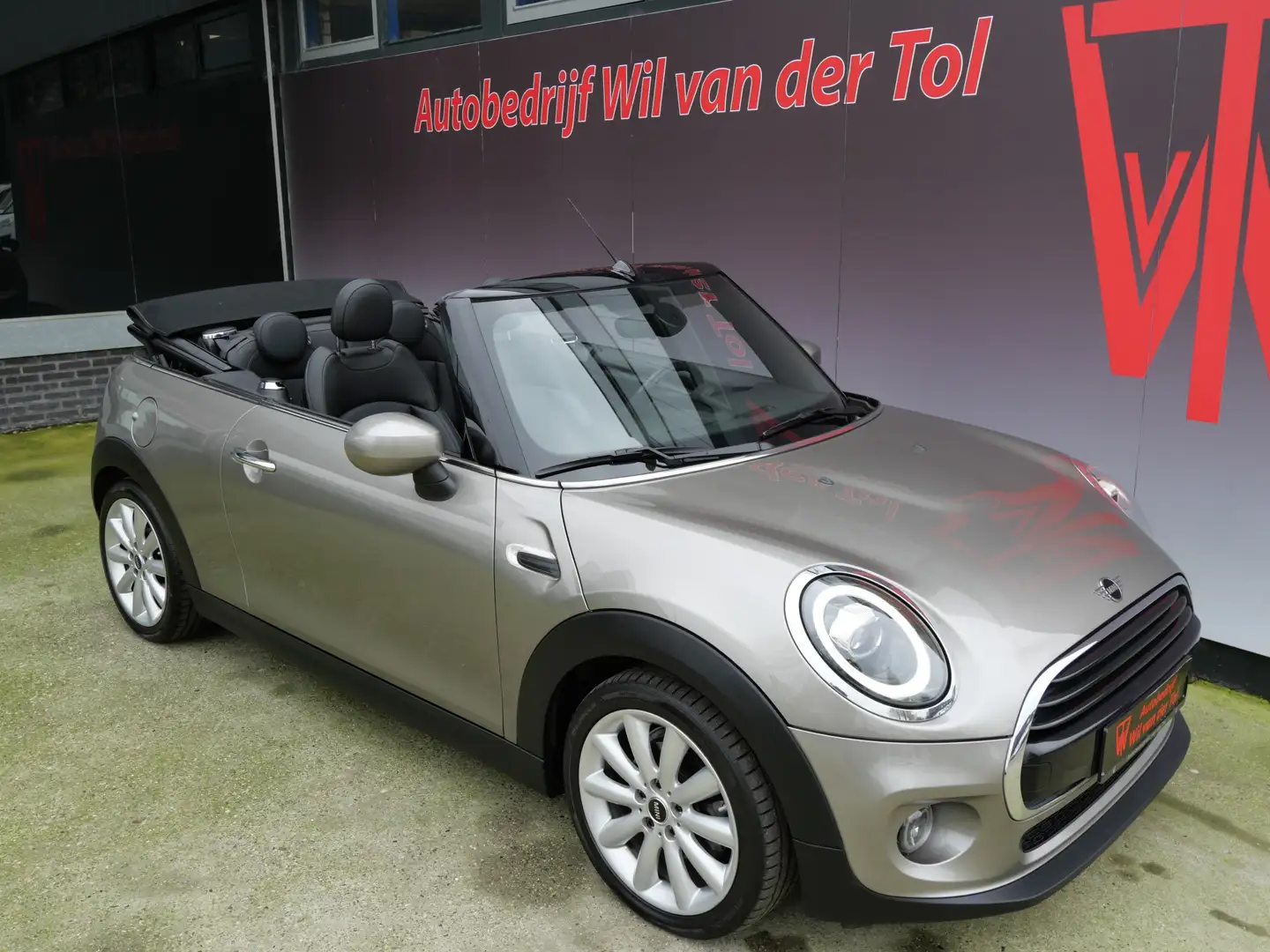 MINI Cooper Cabrio 1.5 CHILI | LED | FACELIFT | LEER | UNION JACK | A Gris - 2