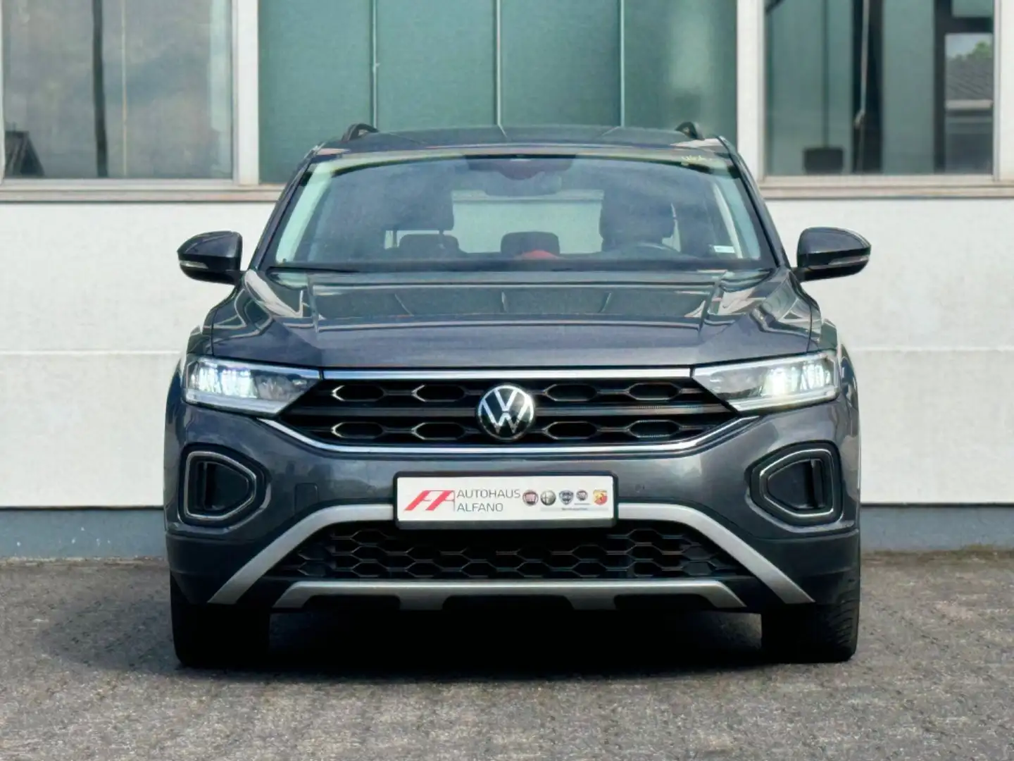 Volkswagen T-Roc Life NAVI PDC V+H SITZH ALU Gris - 2