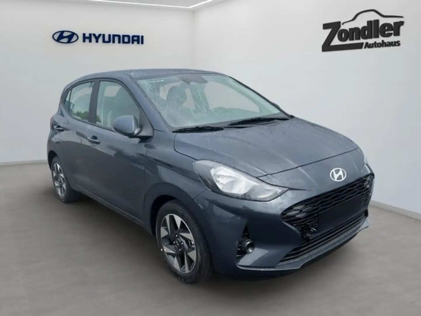 Hyundai i10 (MJ25) 1.2 Trend Navi Digitales Cockpit Apple CarP Gris - 2