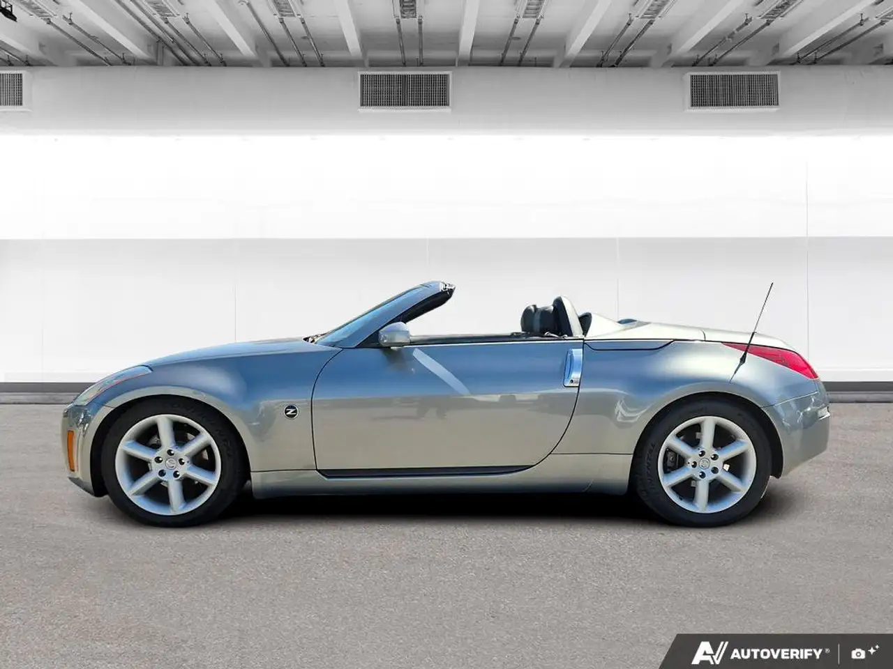 Nissan 350Z photo Nissan 350Z