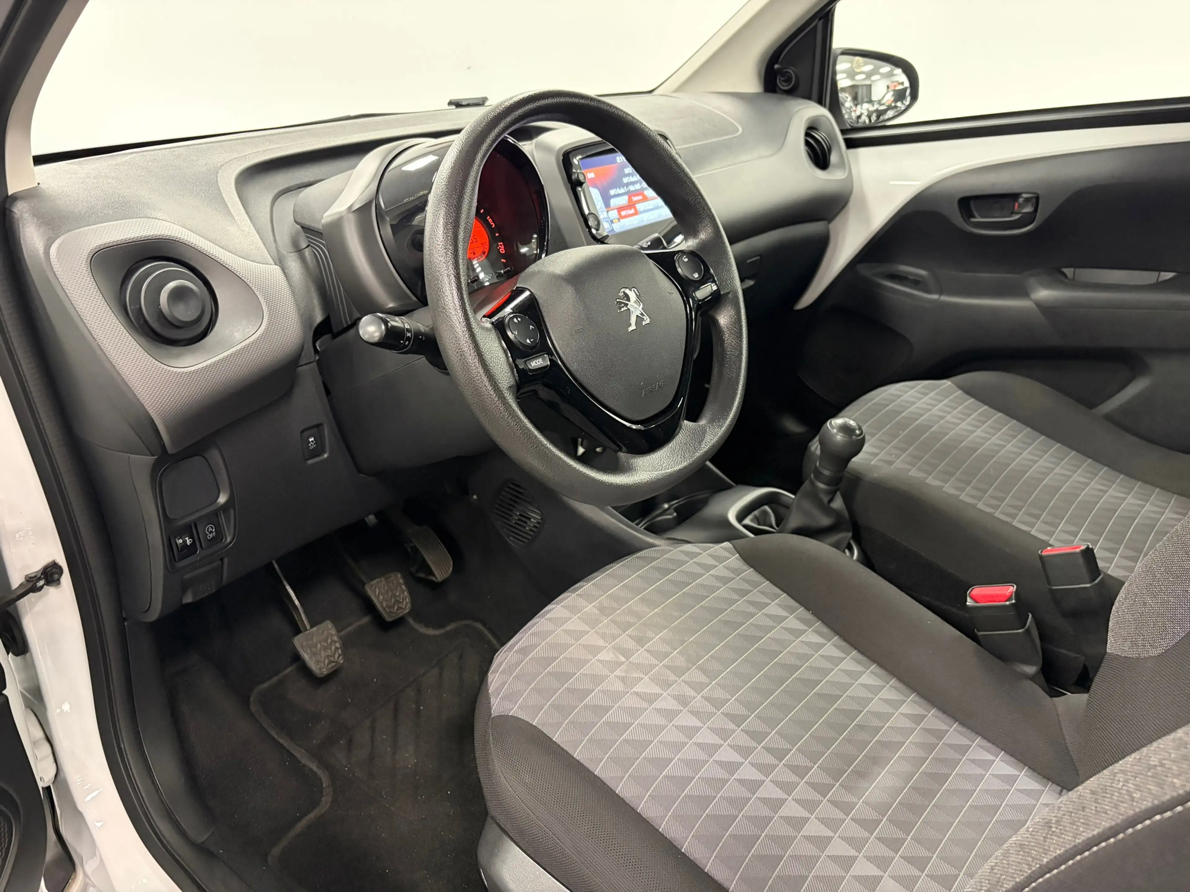 Peugeot 108 1.0 e-VTi Active*NAP*Camera*Carplay*Airco*Elektr.R — photo 30