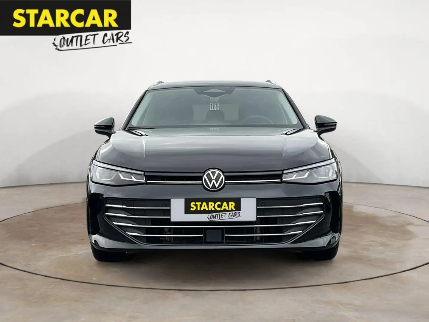 Volkswagen Passat Variant BUSINESS 1.5eTSI+IQ.DRIVE+MASSAGE+360° Černá - 2