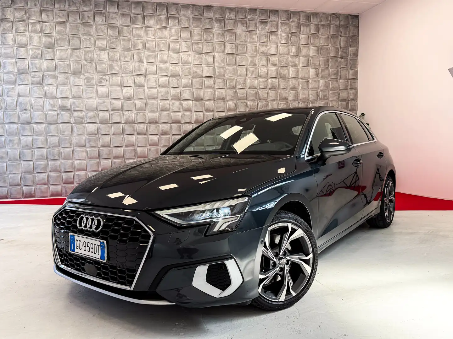 Audi A3 Sportback 30 1.0 tfsi mhev S line edition s-tronic Grau - 1
