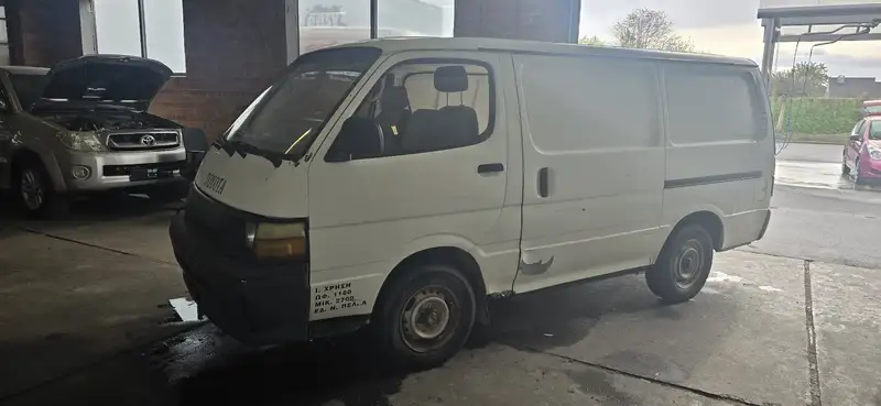 Toyota Hiace 2.4 diesel kourt chassis