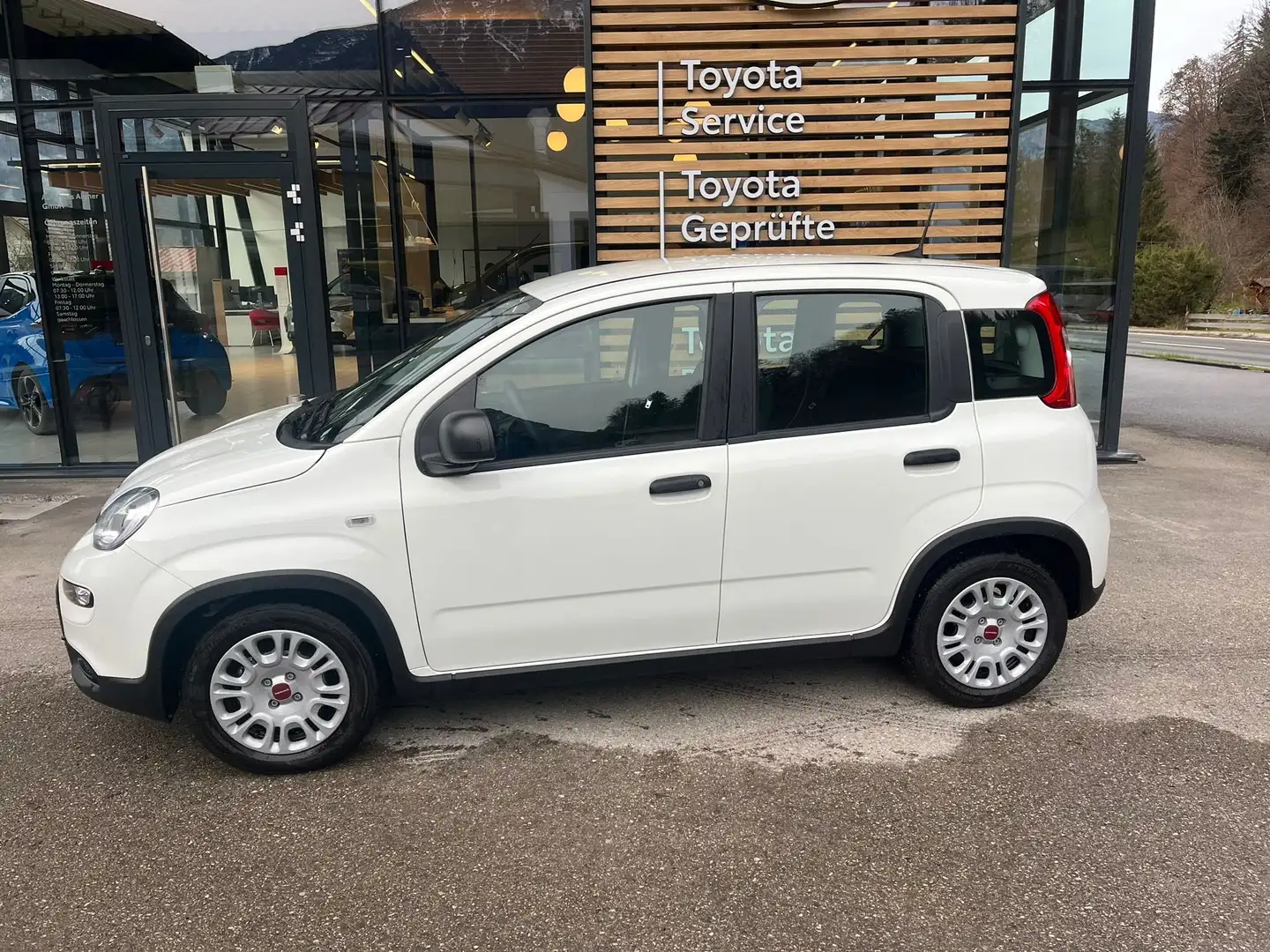 Fiat Panda 4x2 FireFly Hybrid 70 Weiß - 1