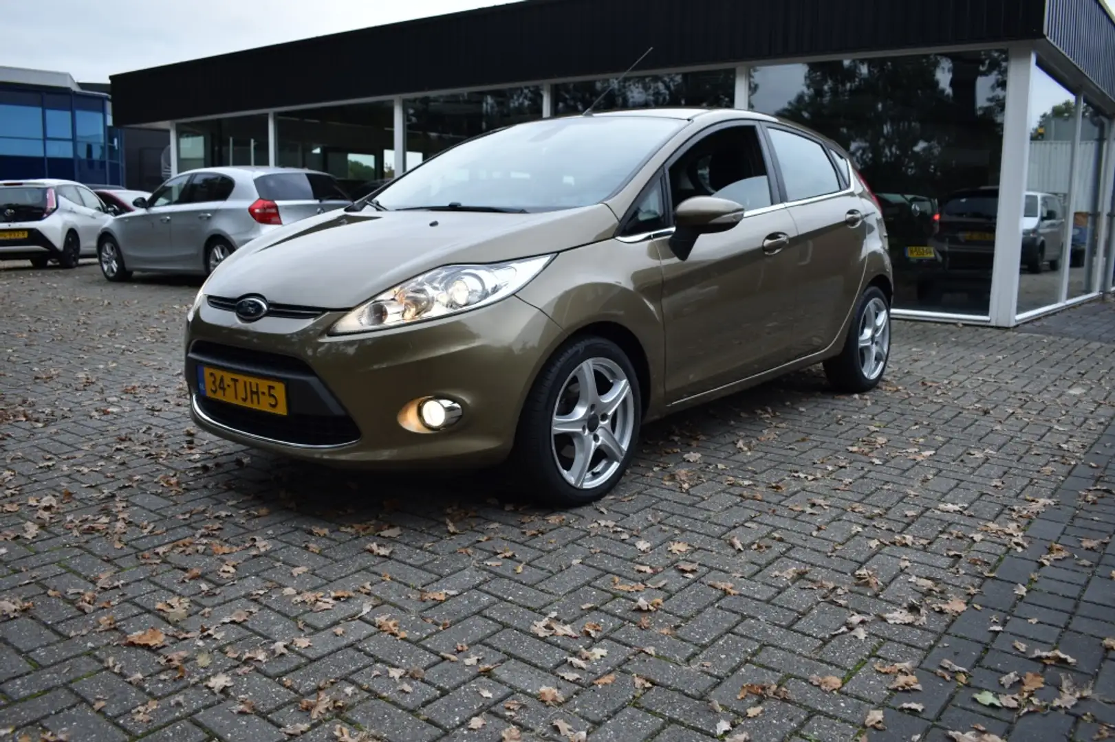 Ford Fiesta 1.4 Titanium AIRCO PDC CRUISE Bruin - 1