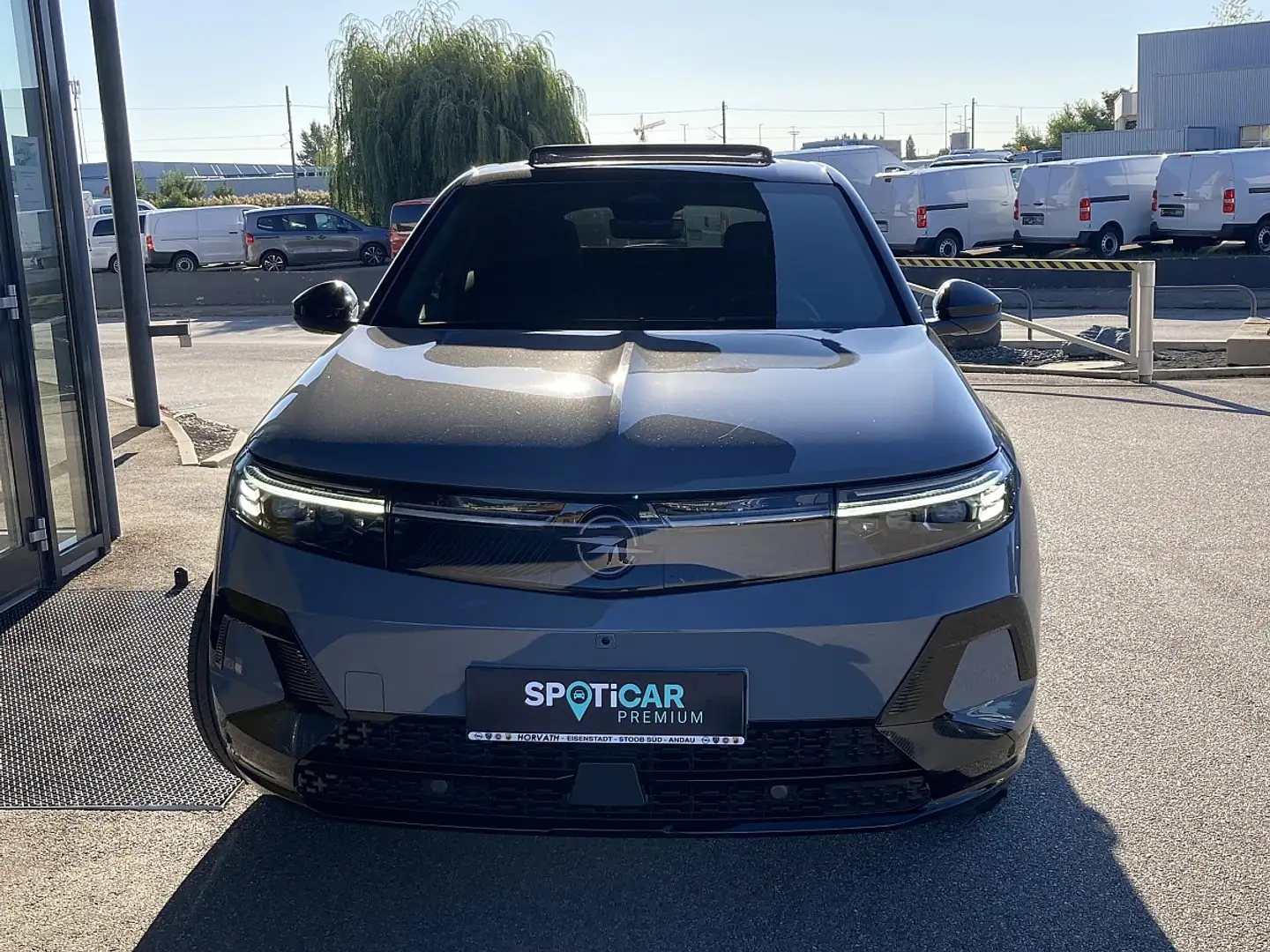 Opel Grandland Electric 73kWh AWD Ultimate Grau - 2
