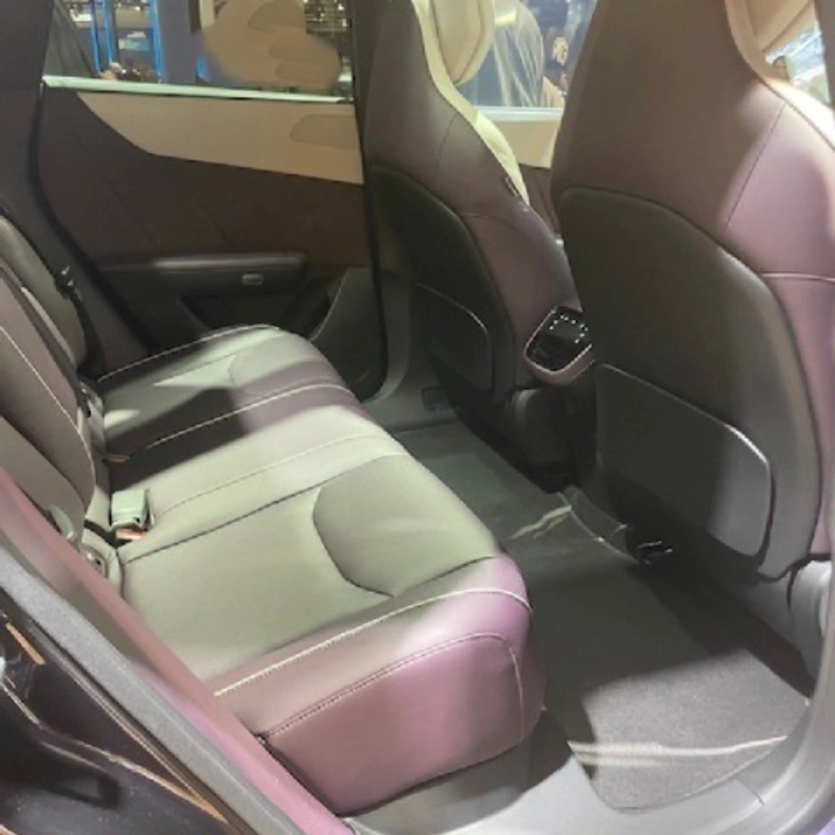 Mazda CX-6e EV-258 Takumi Plus *Sofort* DIGI. SPIEGEL 21" PANO — photo 9