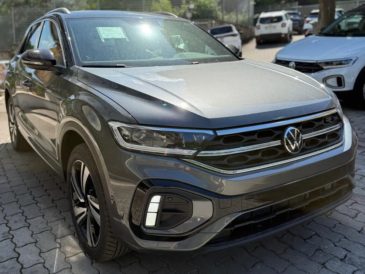Volkswagen T-Roc T-Roc 2.0 tdi R-Line Plus 115cv Gris - 2