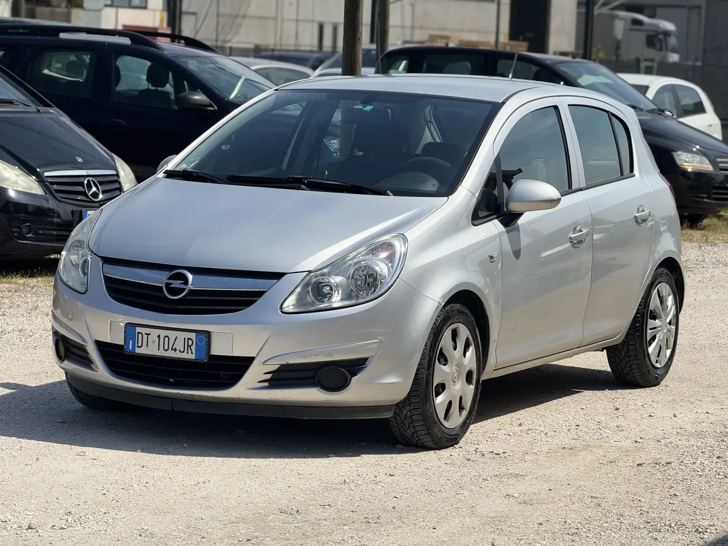 Opel Corsa 1.2 GPL 2009 - 1