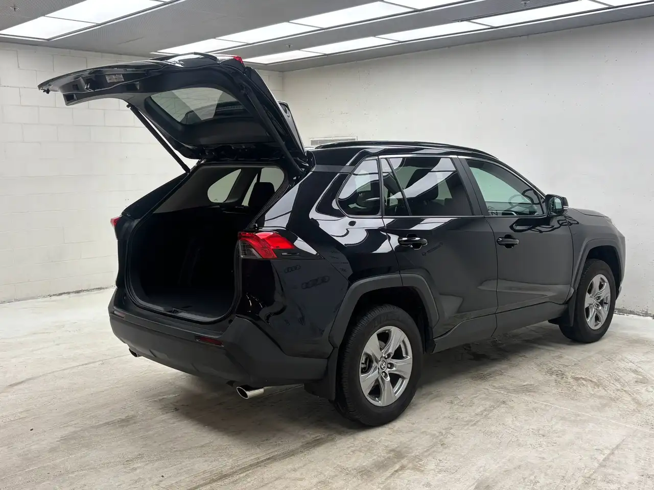 Toyota RAV 4 photo Toyota RAV 4