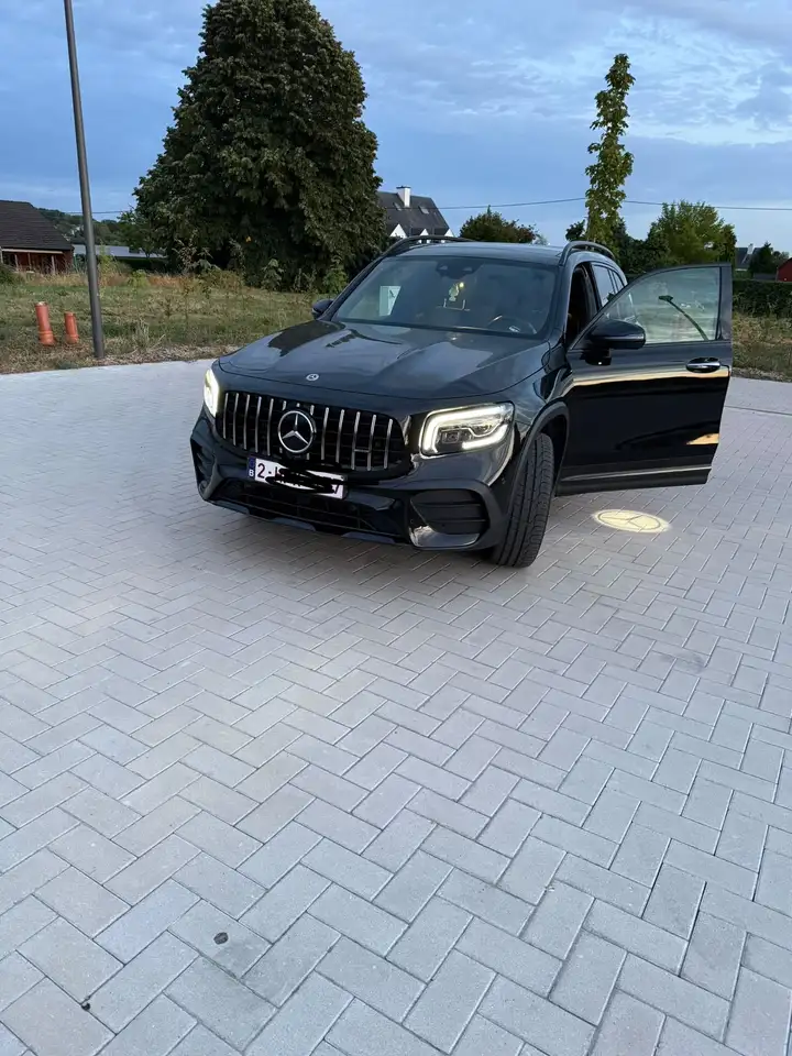 Mercedes-Benz GLB 200