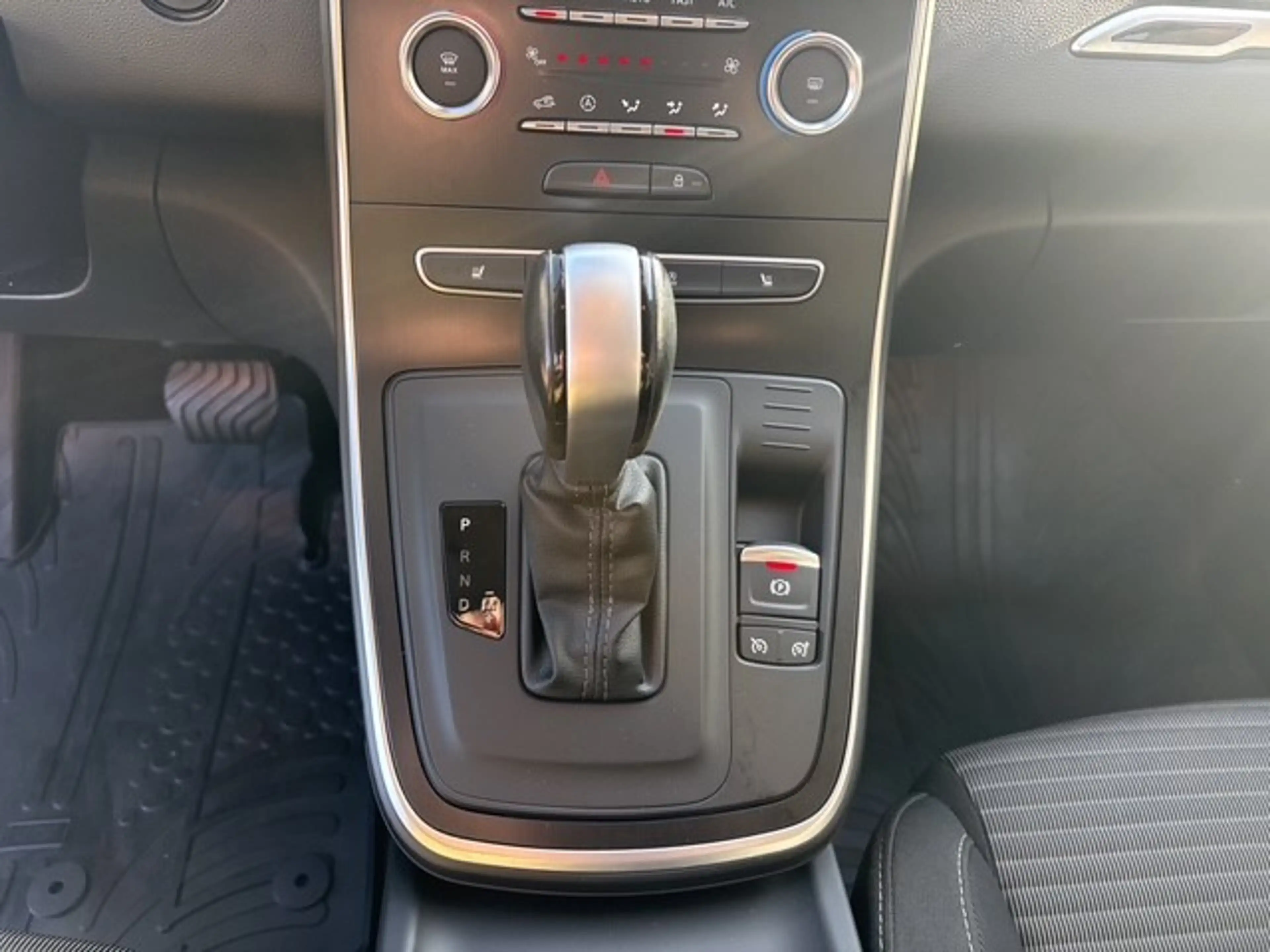 Renault Scenic 1.3 TCe Limited | Navi | Cruise | Trekhaak | 93.45 — photo 14