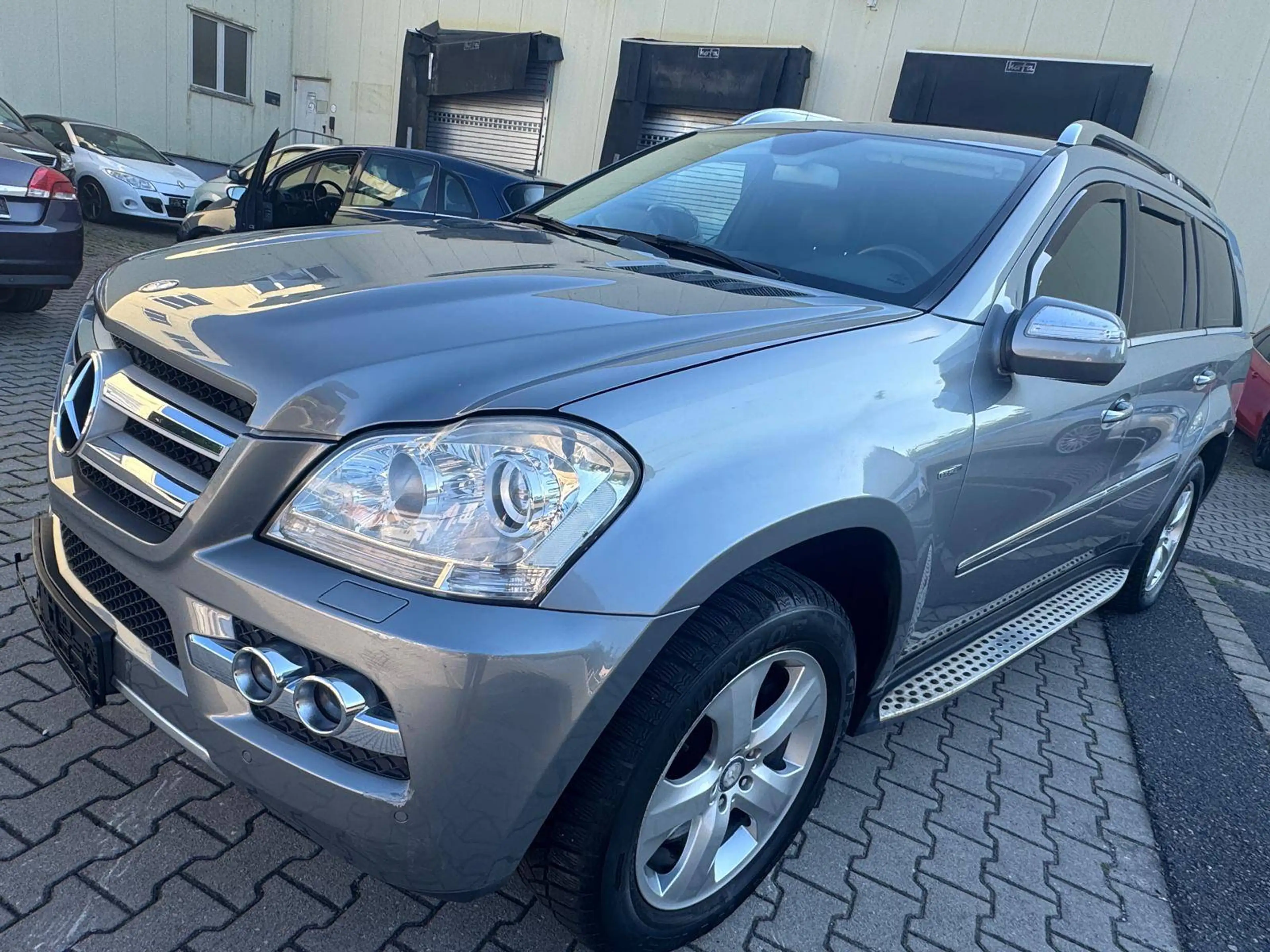 Mercedes-Benz GL 350 GL 350 CDI 4Matic (164.822) — photo 2