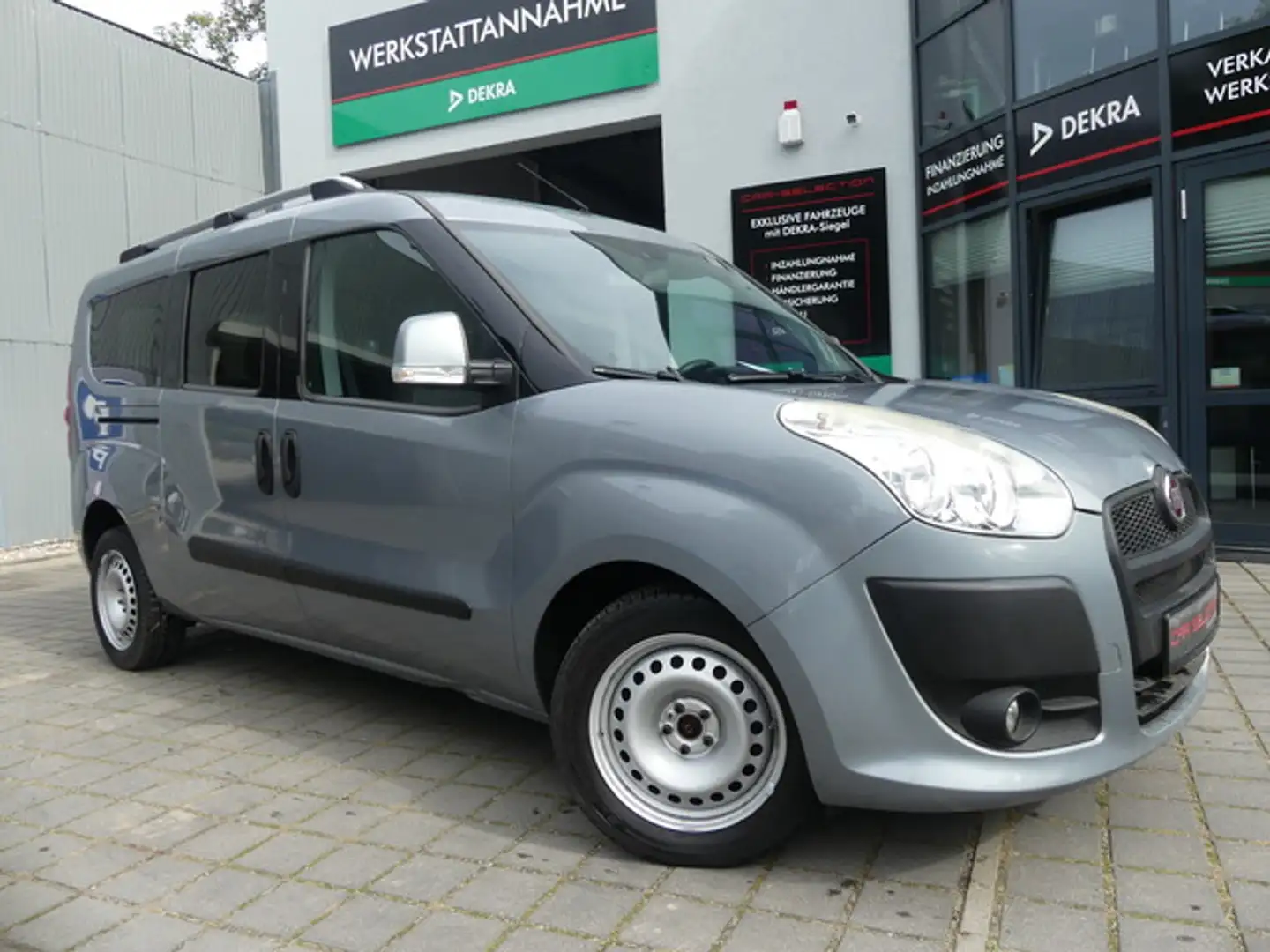 Fiat Doblo 1.6 JTDM SX Maxi Kombi 1.HAND/KLIMA/2xSCHIEBE Grijs - 1